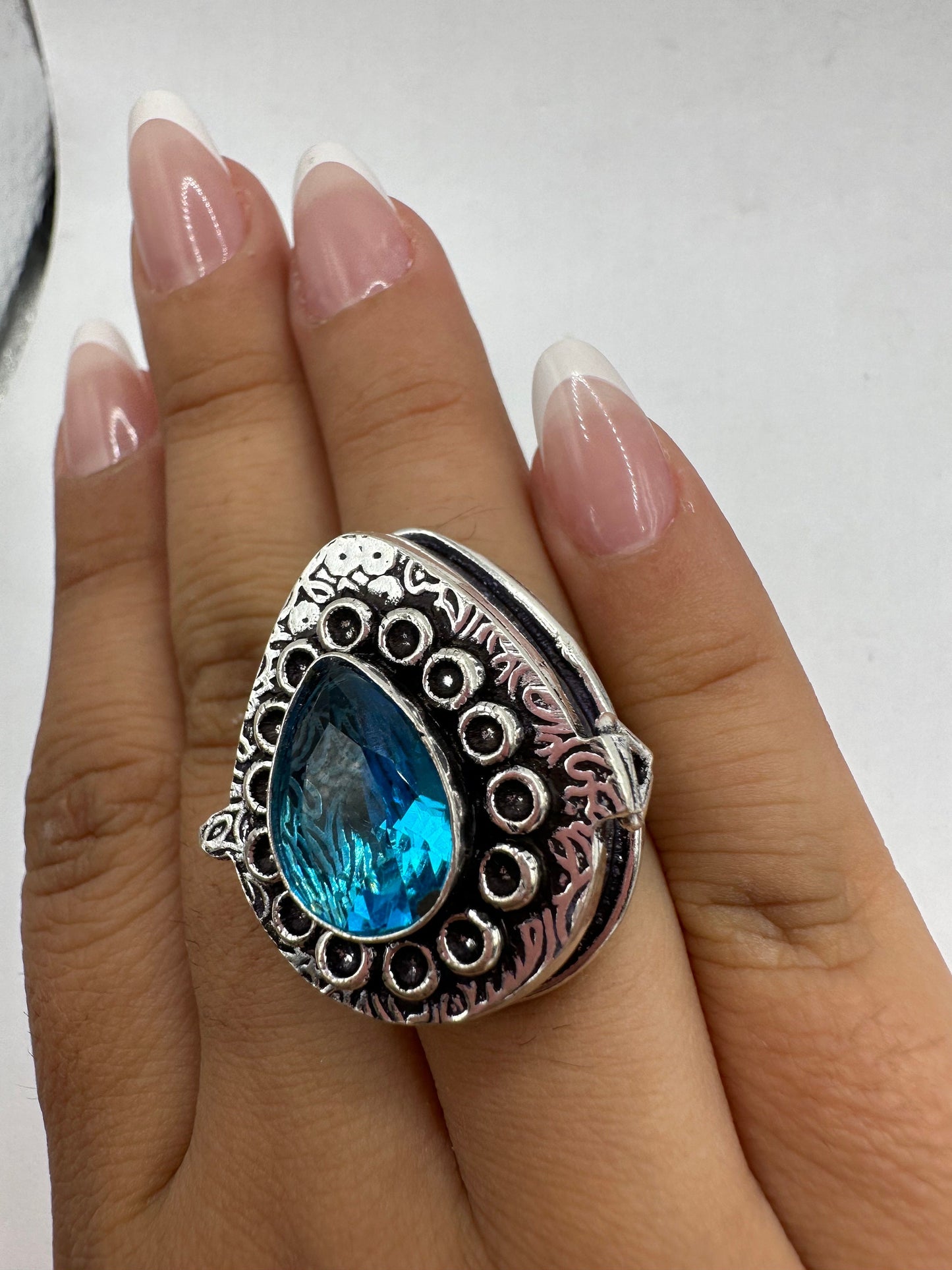 Vintage White Bronze Poison Pillbox Ring