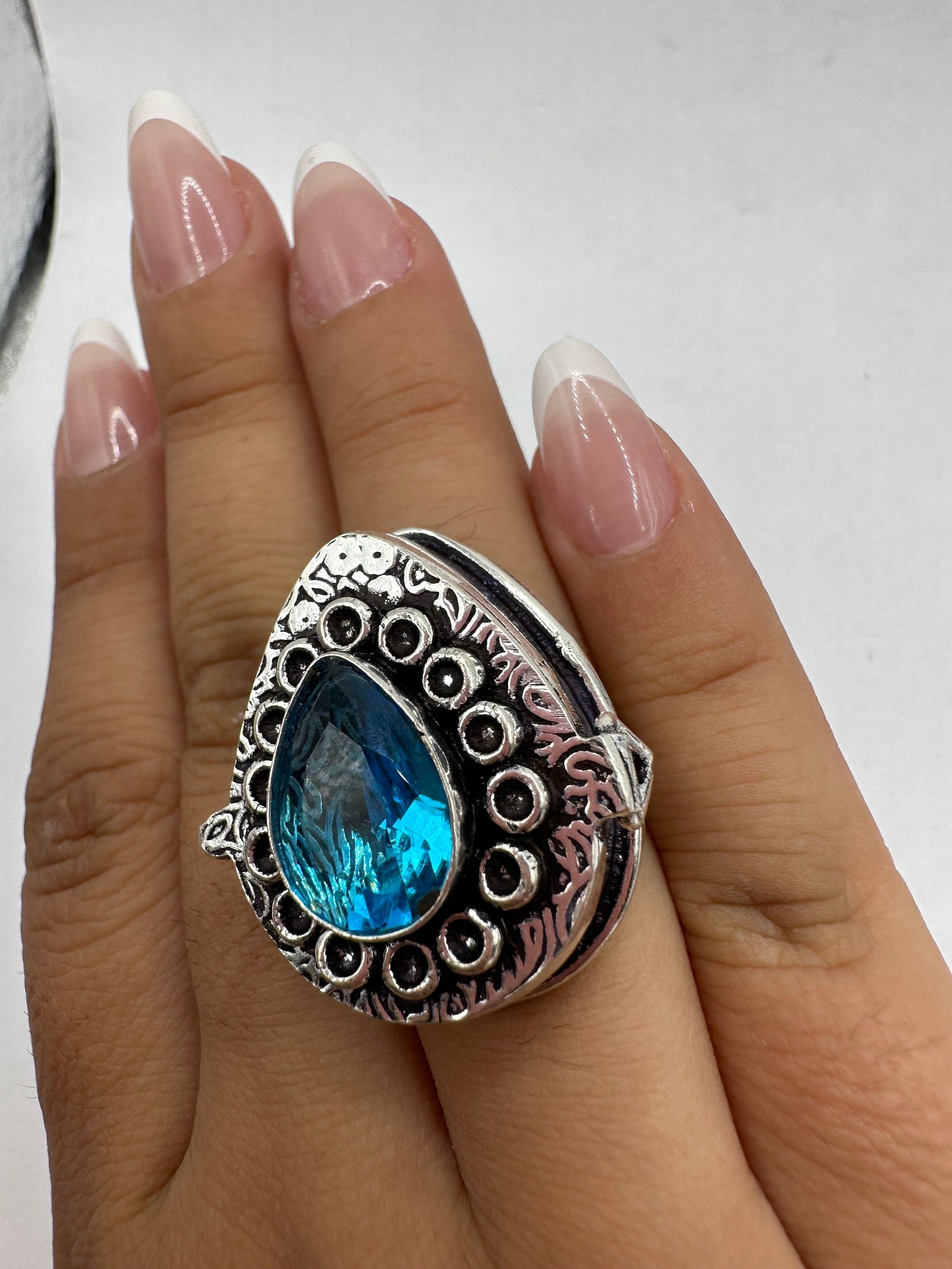 Vintage White Bronze Poison Pillbox Ring