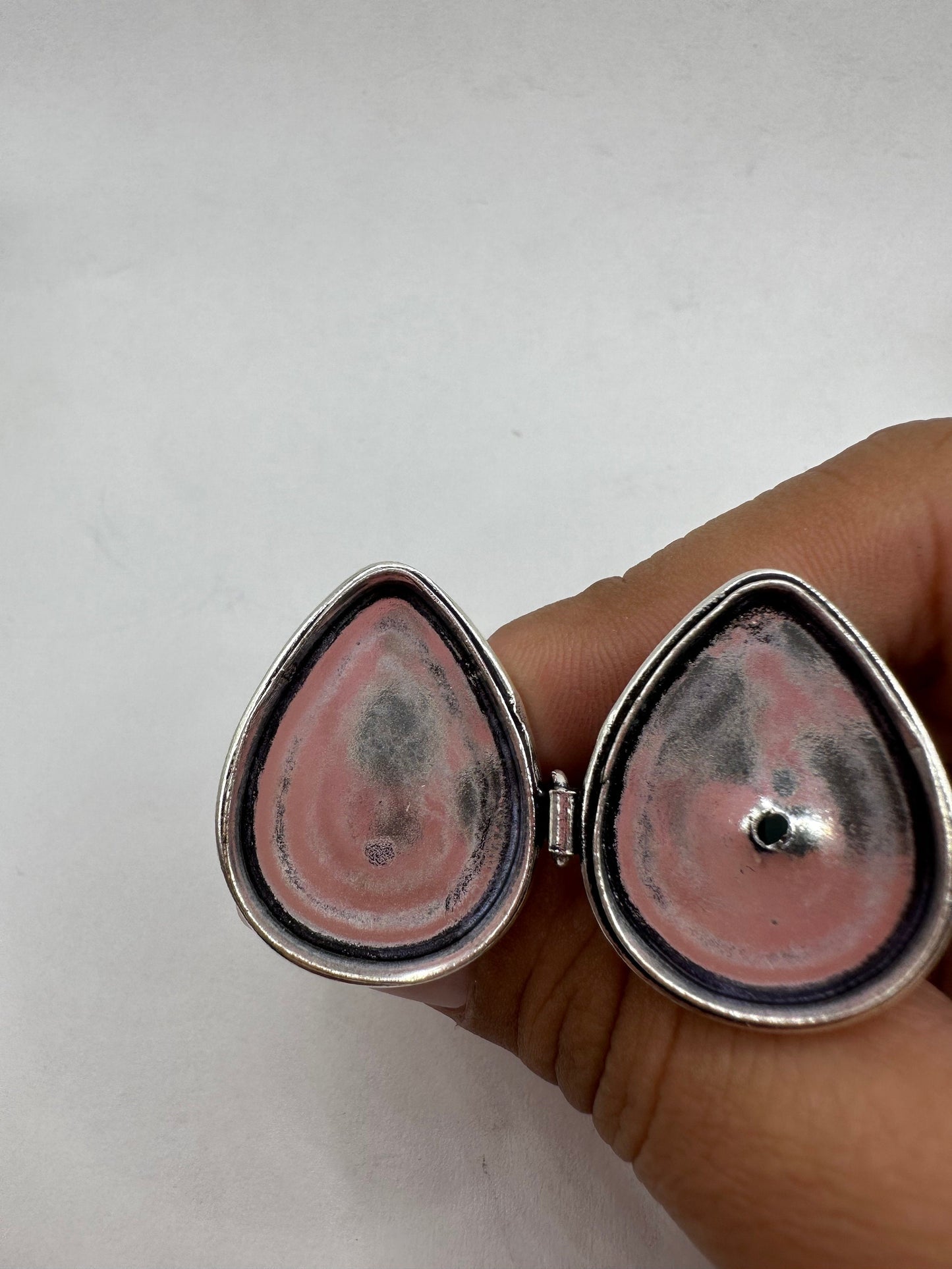 Vintage White Bronze Poison Pillbox Ring