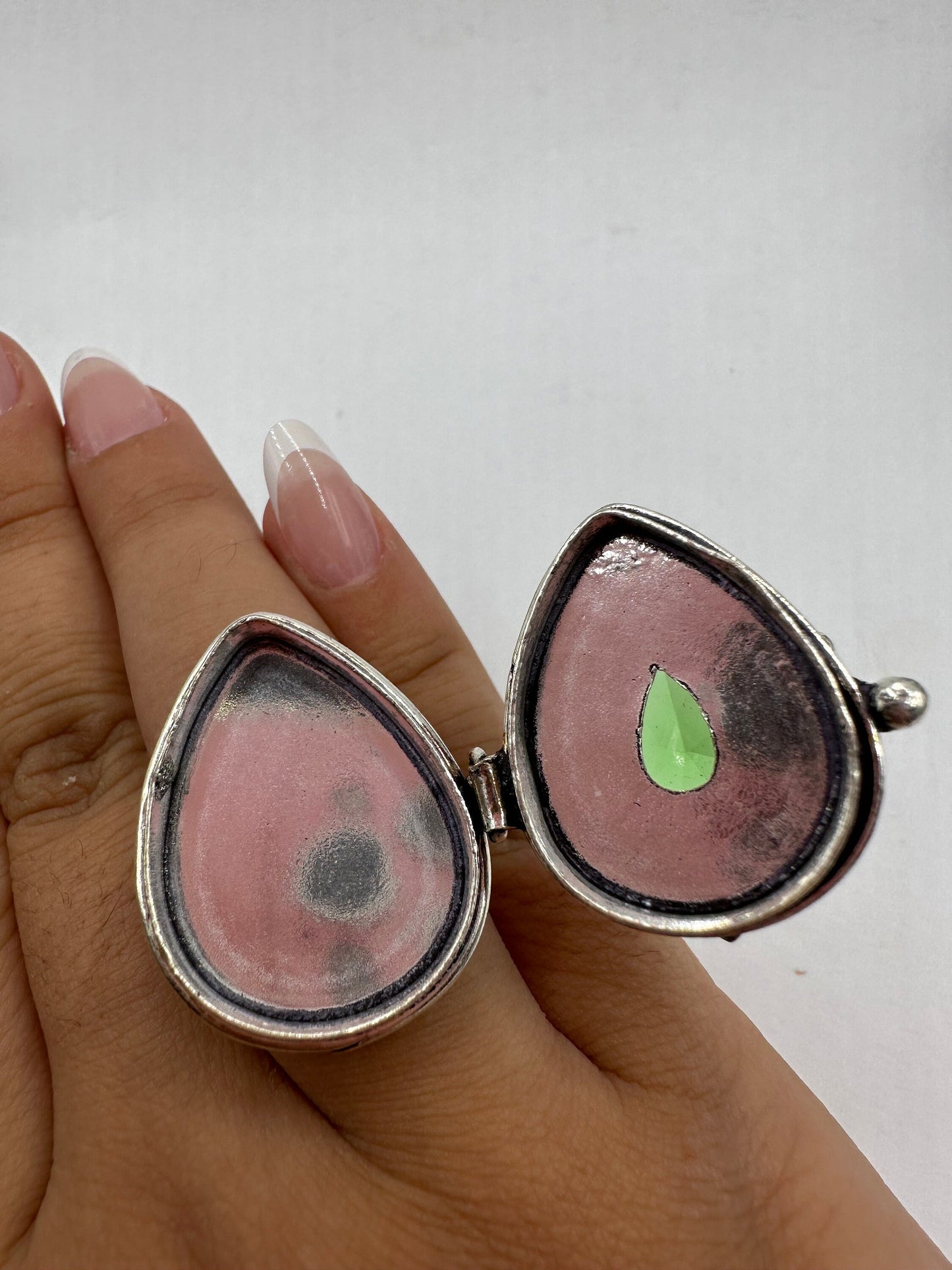 Vintage White Bronze Poison Pillbox Ring