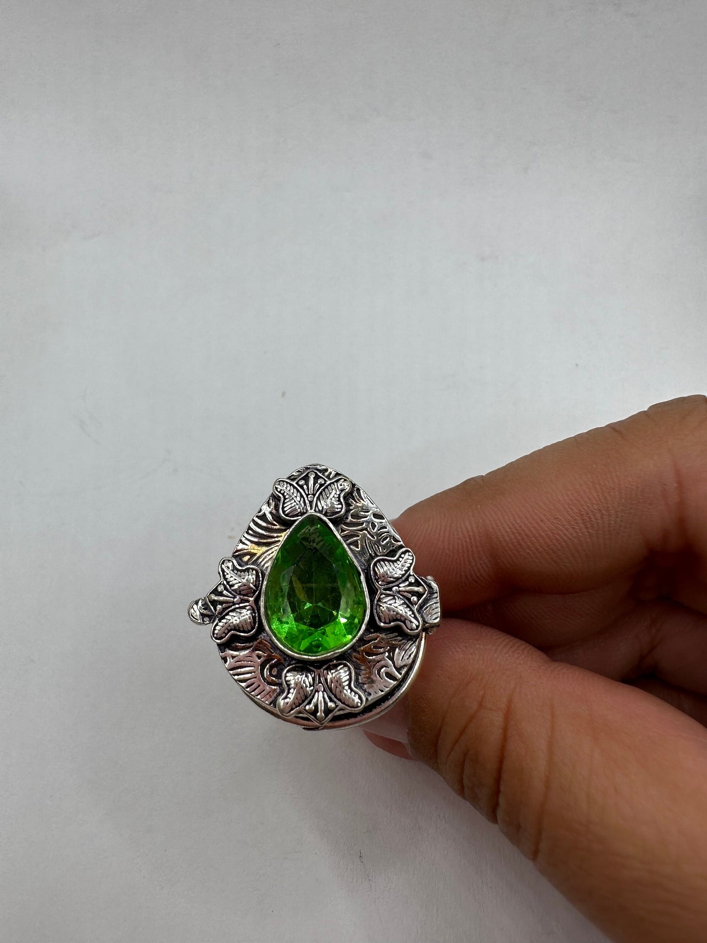 Vintage White Bronze Poison Pillbox Ring