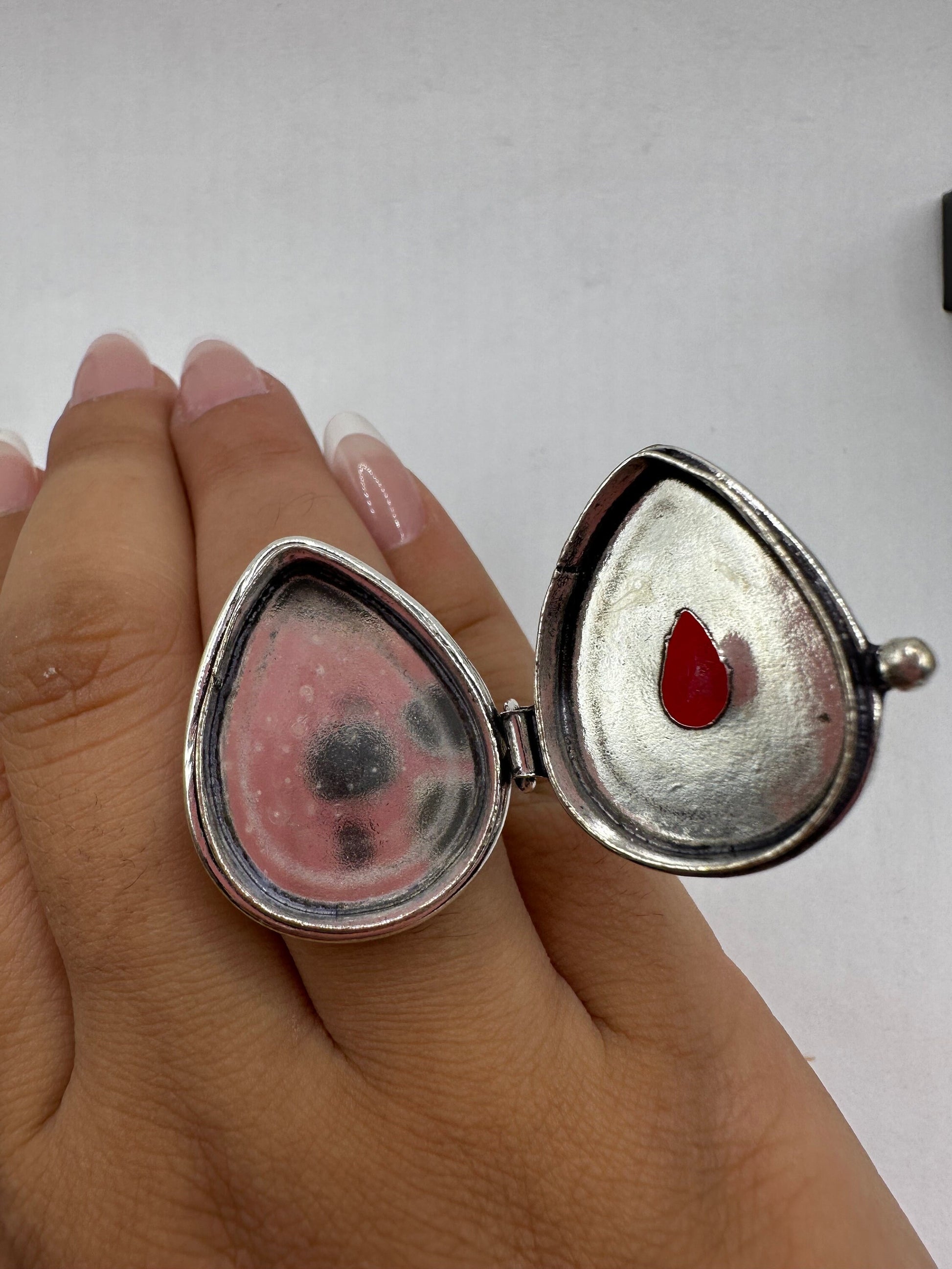 Vintage White Bronze Poison Pillbox Ring