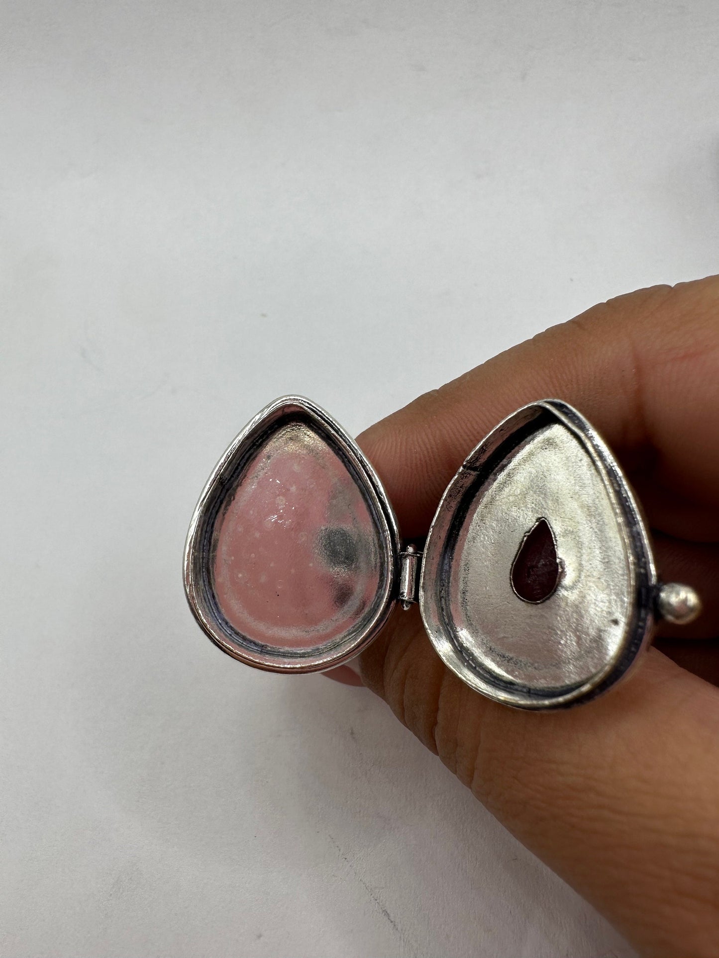 Vintage White Bronze Poison Pillbox Ring