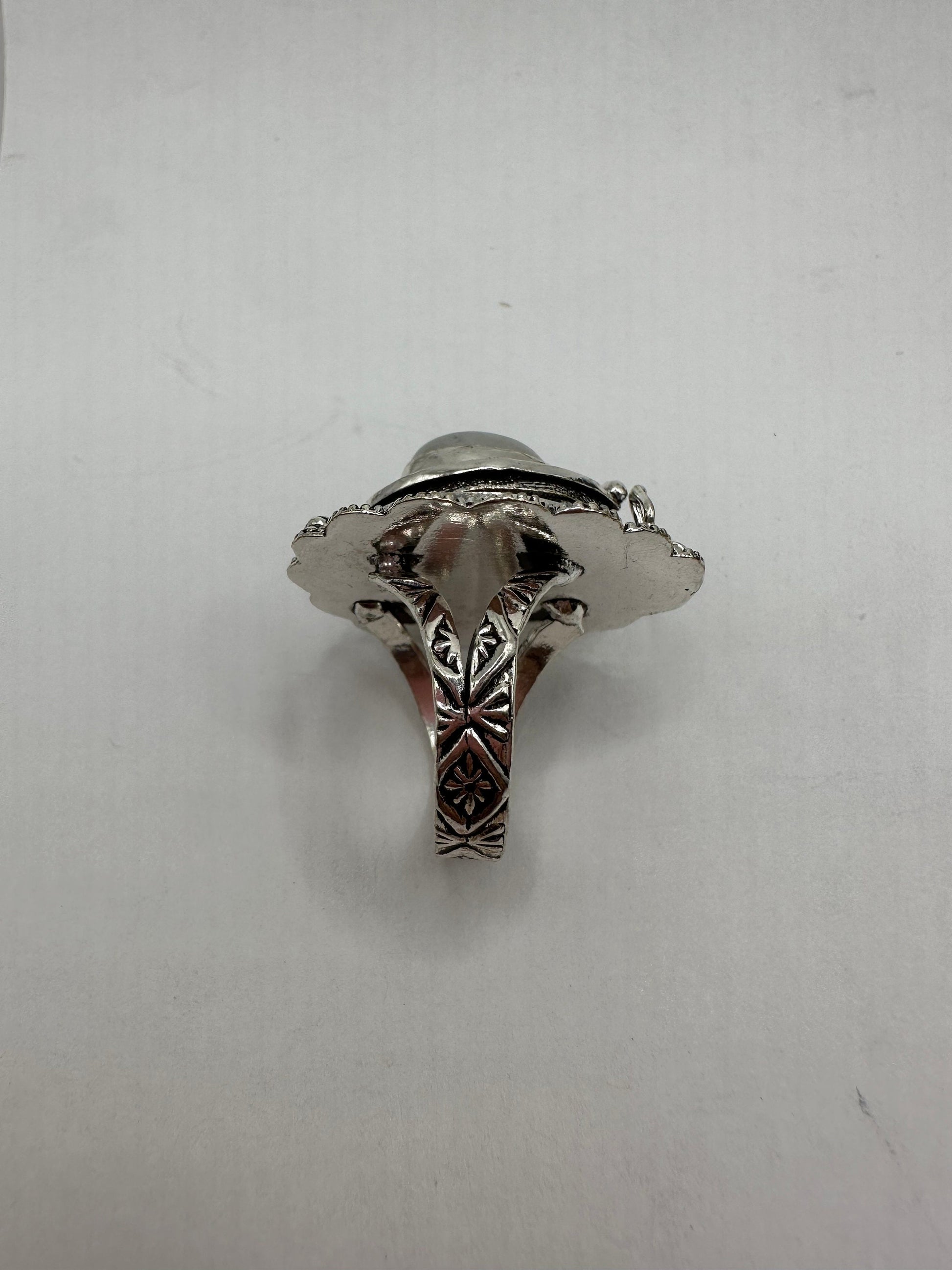 Vintage White Bronze Poison Pillbox Ring