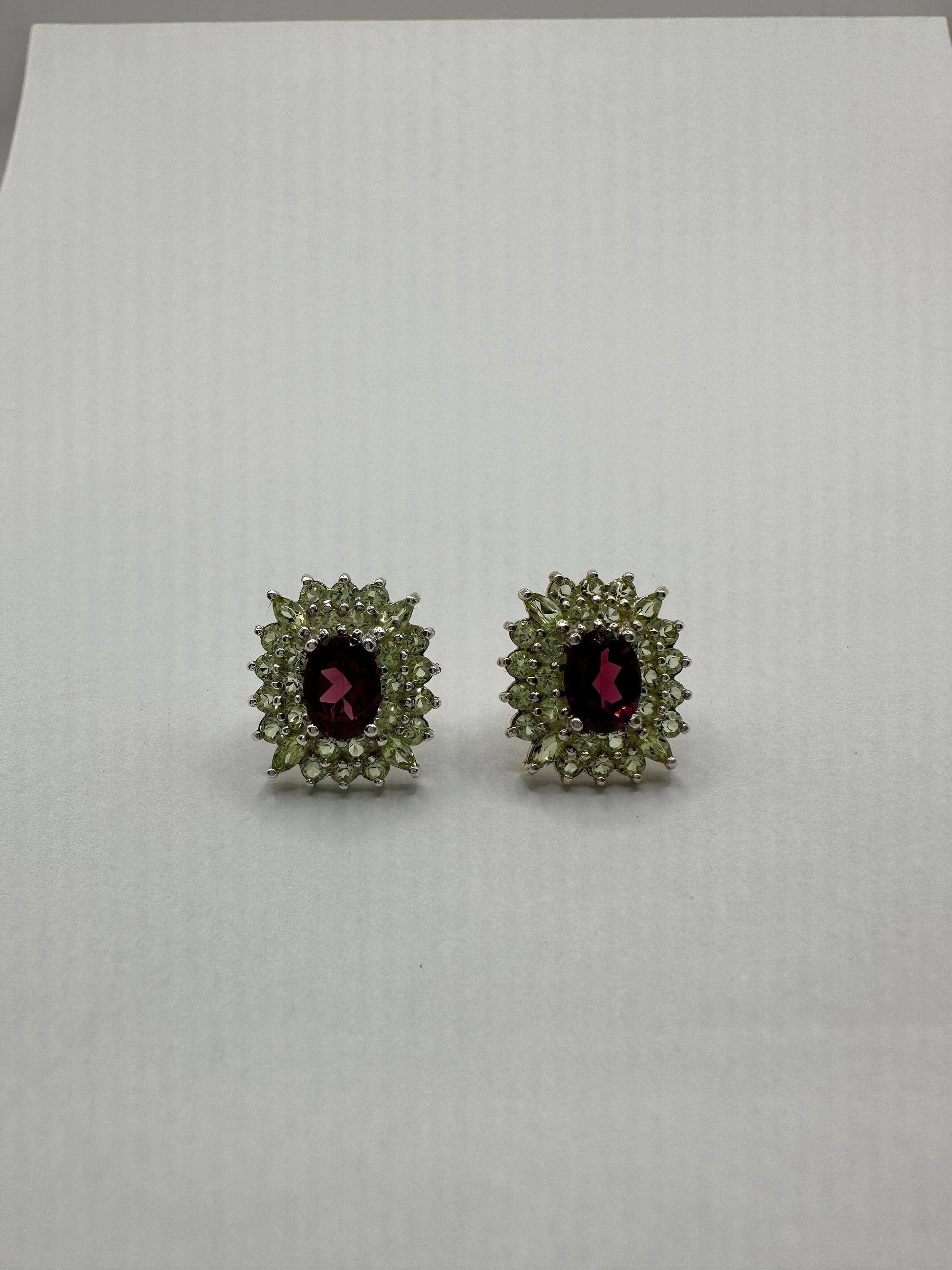 Vintage Handmade 925 Sterling Silver Bohemian Garnet Peridot Stud Earrings