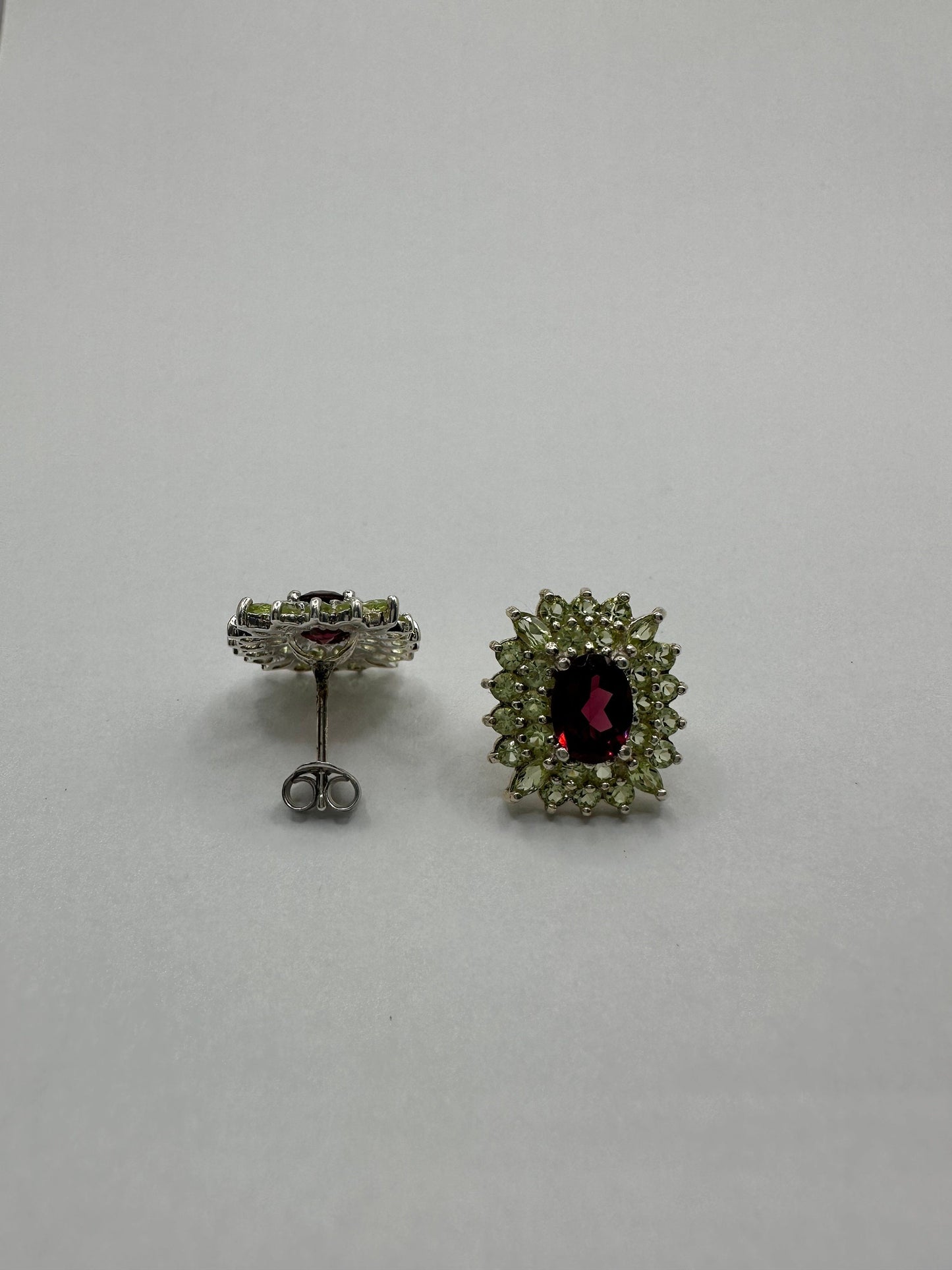 Vintage Handmade 925 Sterling Silver Bohemian Garnet Peridot Stud Earrings