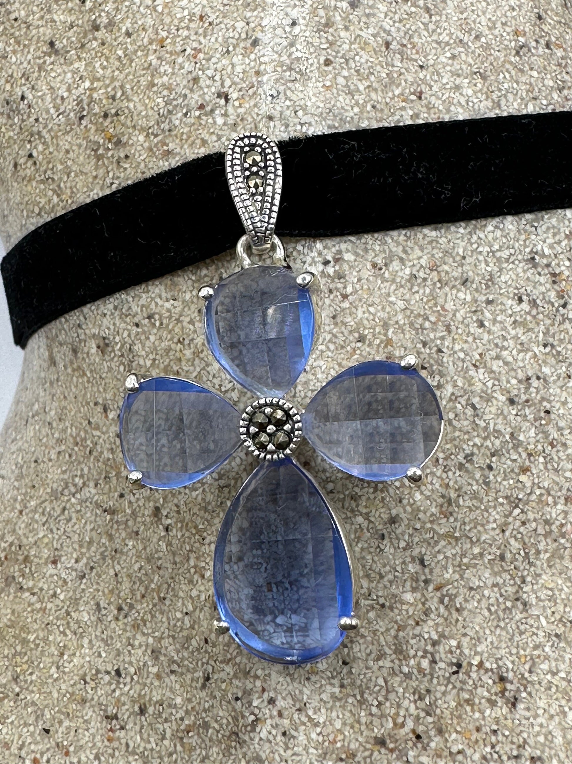 Vintage Marcasite Choker 925 Sterling Silver Deco Blue Crystal Cross Pendant Necklace