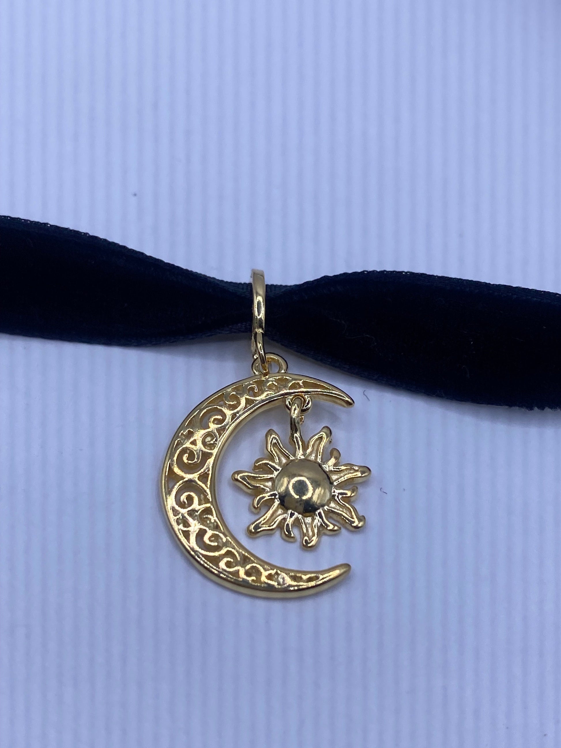 Vintage Star and Crecent Moon of Islam Choker Muslim Gold Filled Deco Etched Necklace