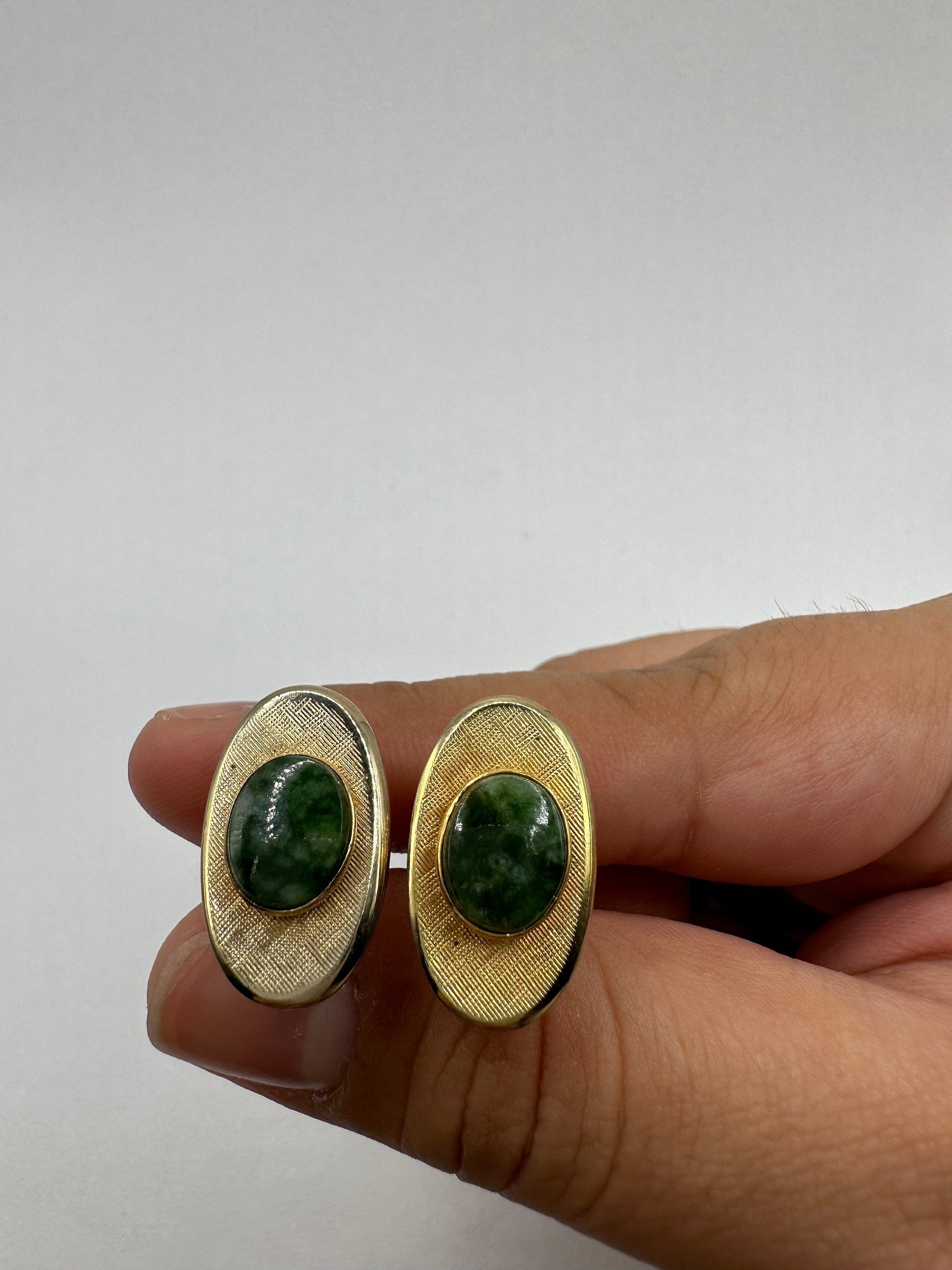 Vintage Green Nephrite Jade Cuff Links