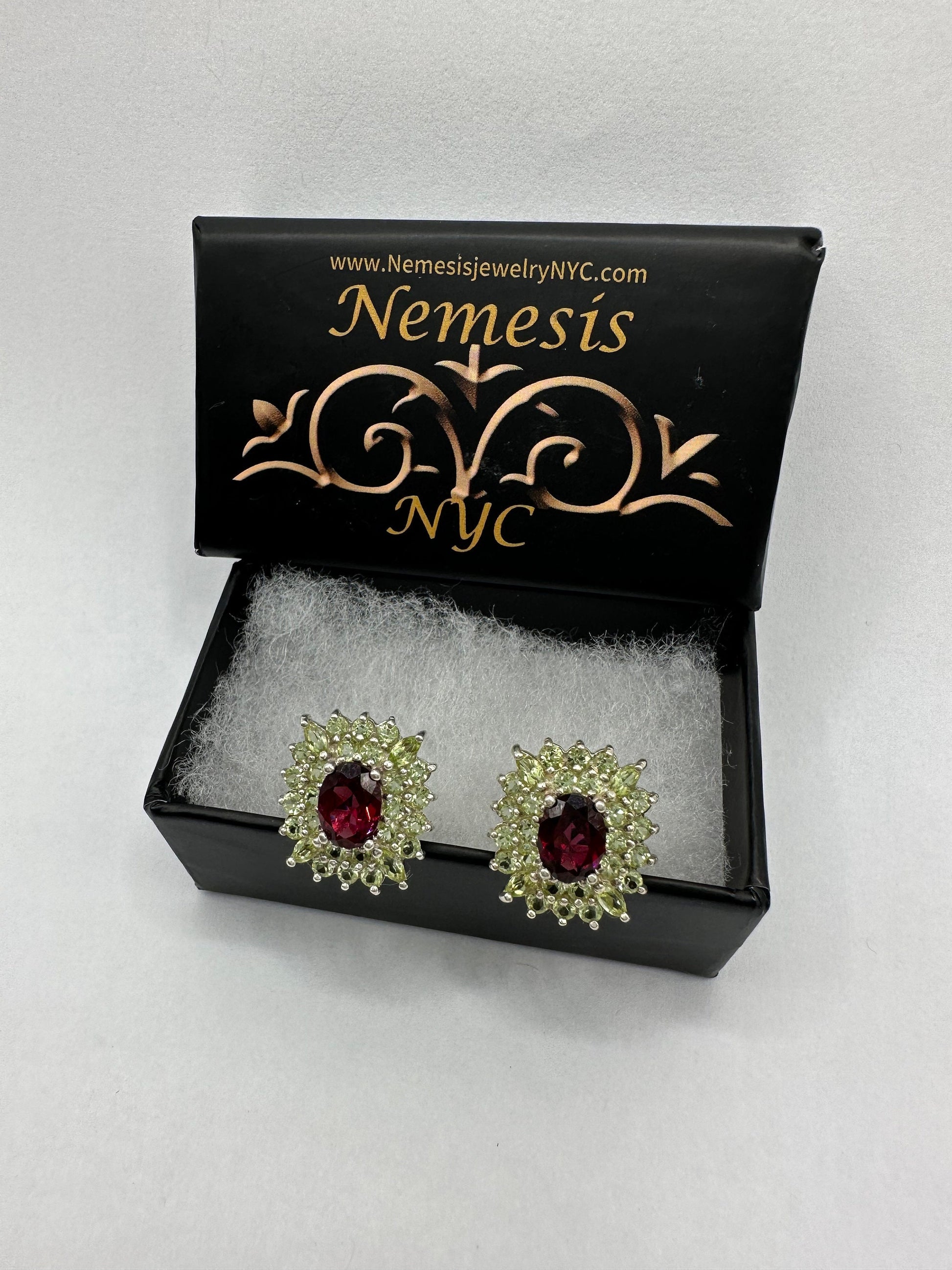 Vintage Handmade 925 Sterling Silver Bohemian Garnet Peridot Stud Earrings