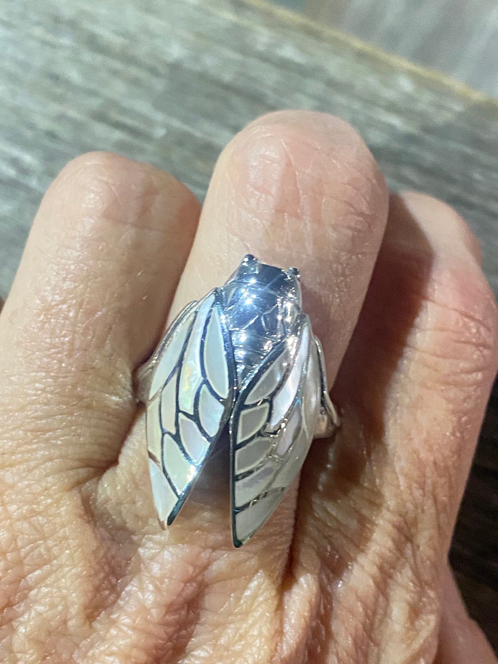 Antique Deco Mother of Pearl Cicada 925 Sterling Silver Ring