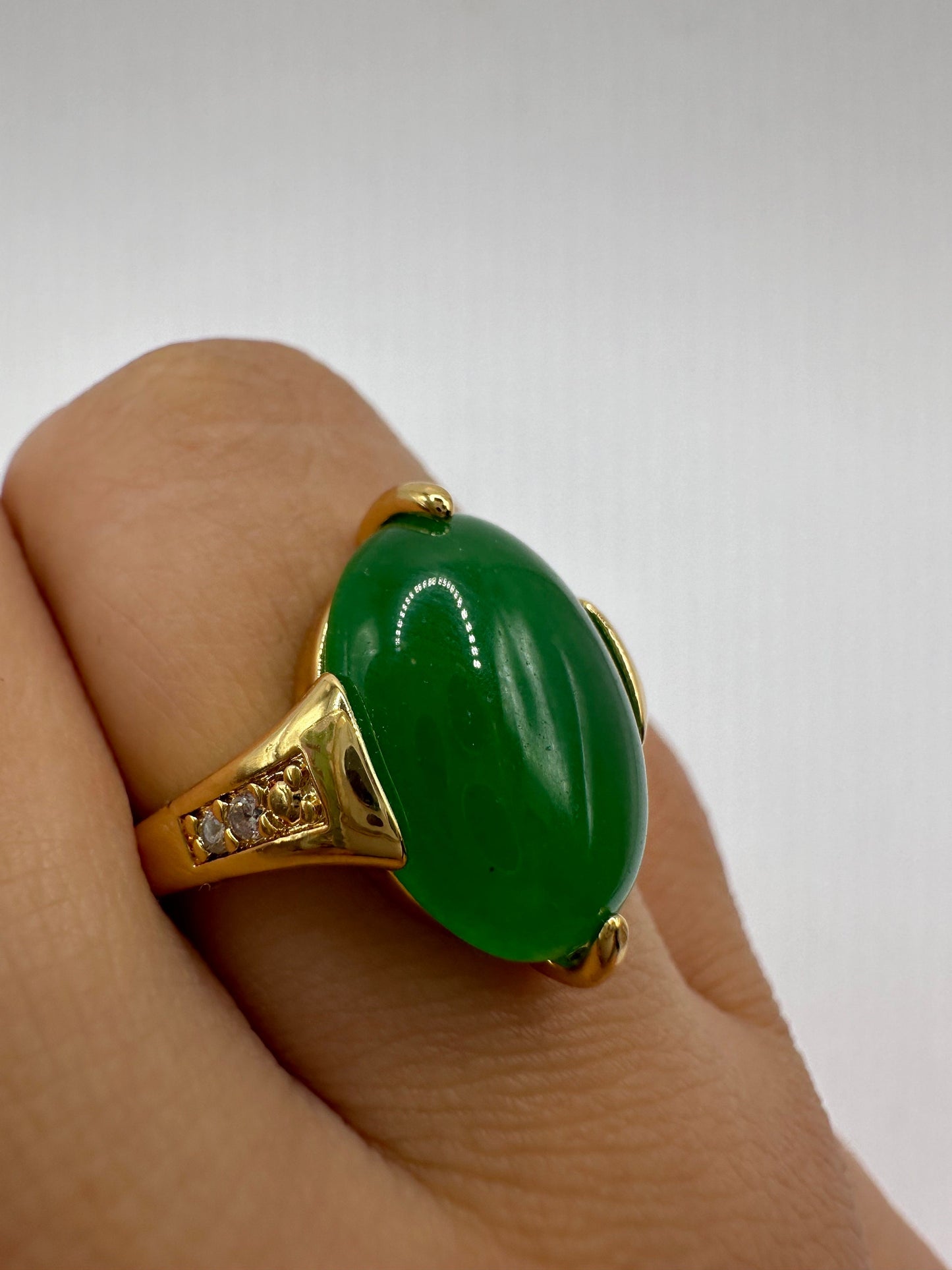 Vintage Lucky Green Nephrite Jade Ring