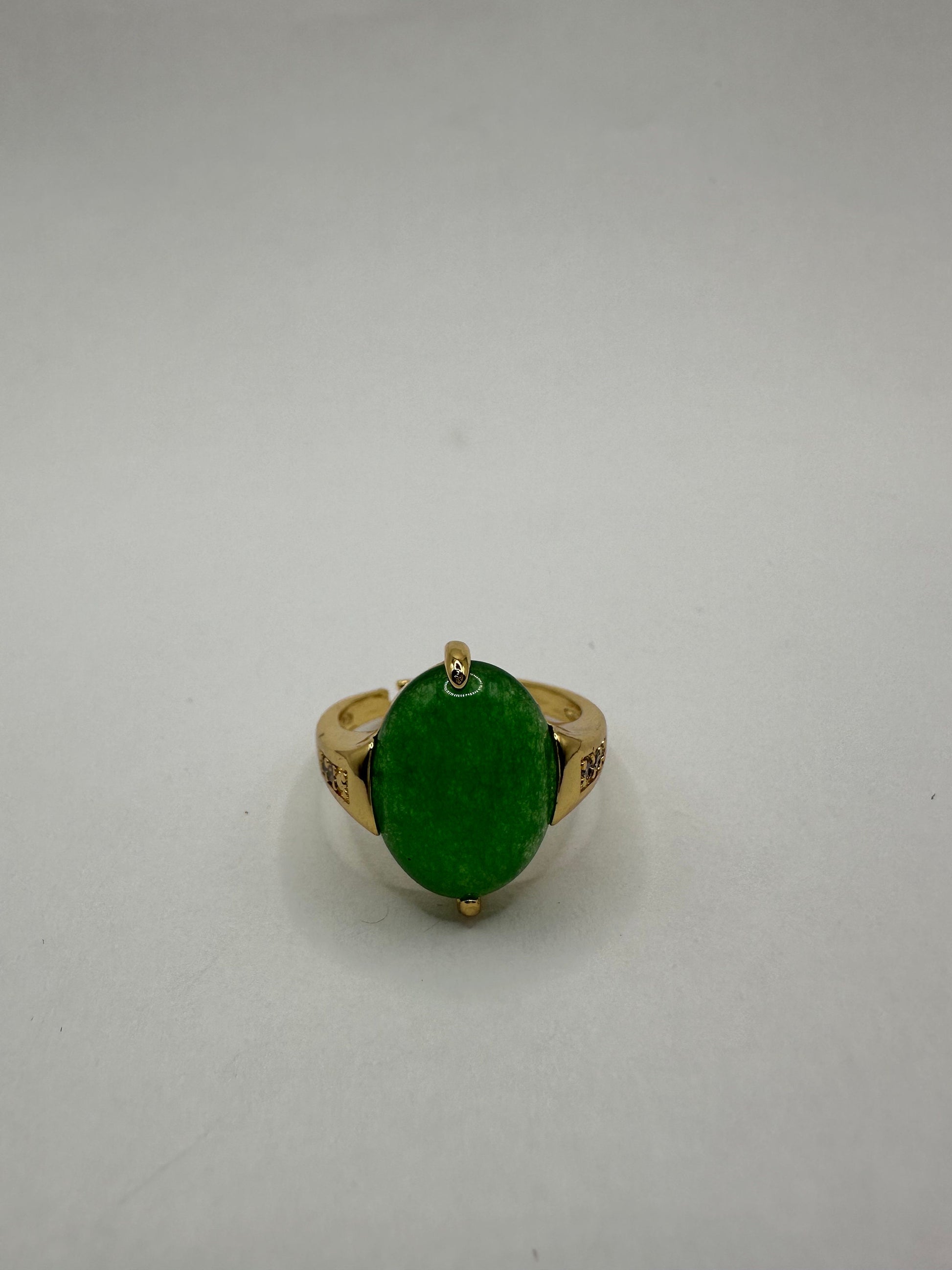 Vintage Lucky Green Nephrite Jade Ring