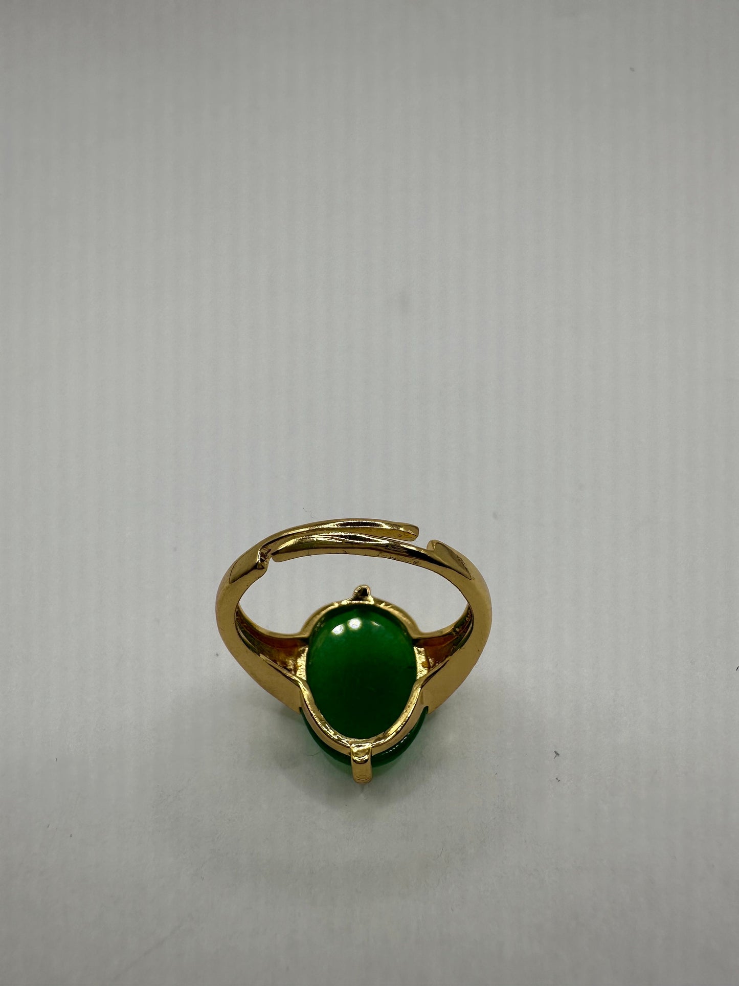 Vintage Lucky Green Nephrite Jade Ring