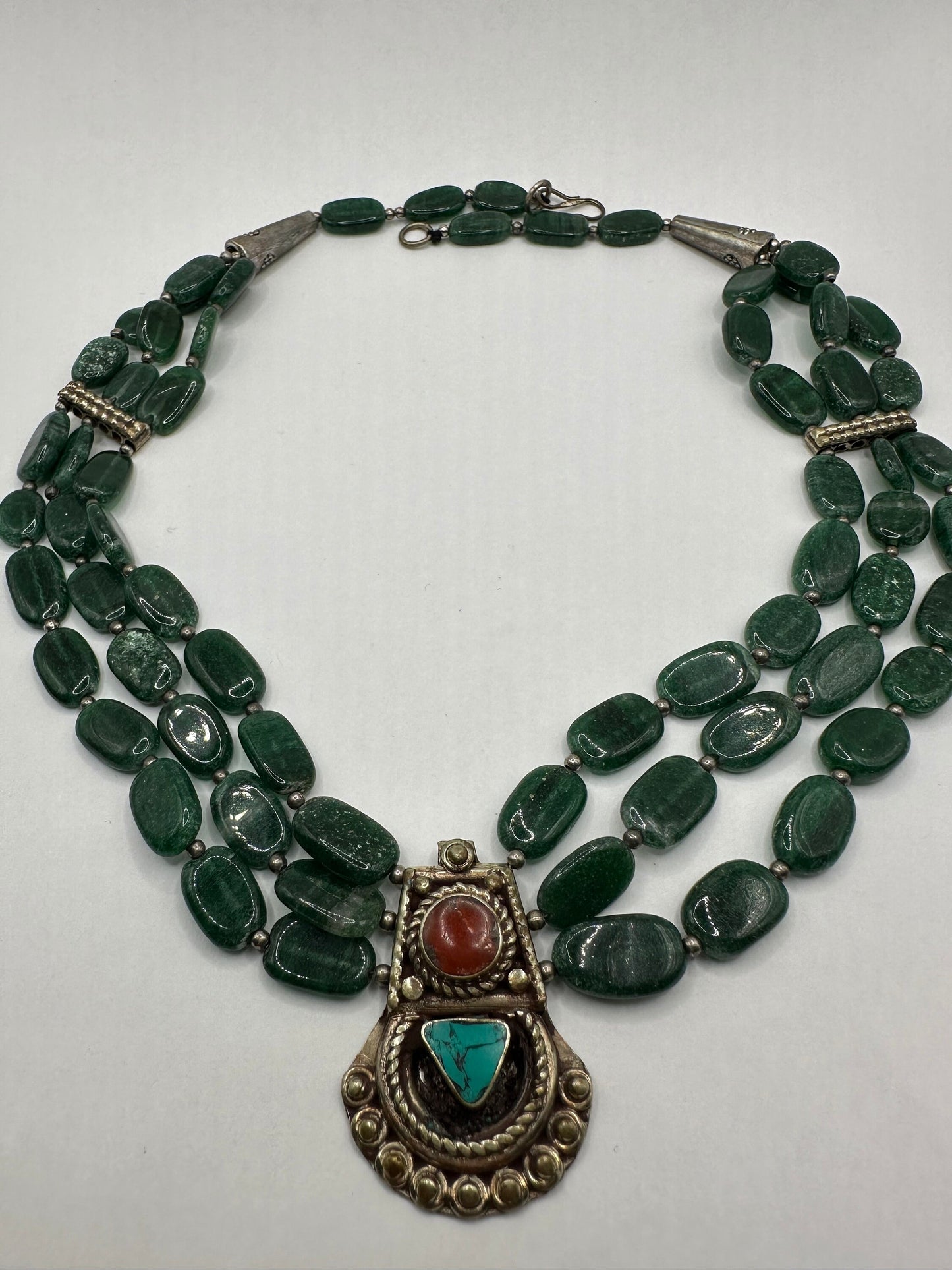 Vintage Green Moss Agate Choker Turquoise Red Coral Pendant