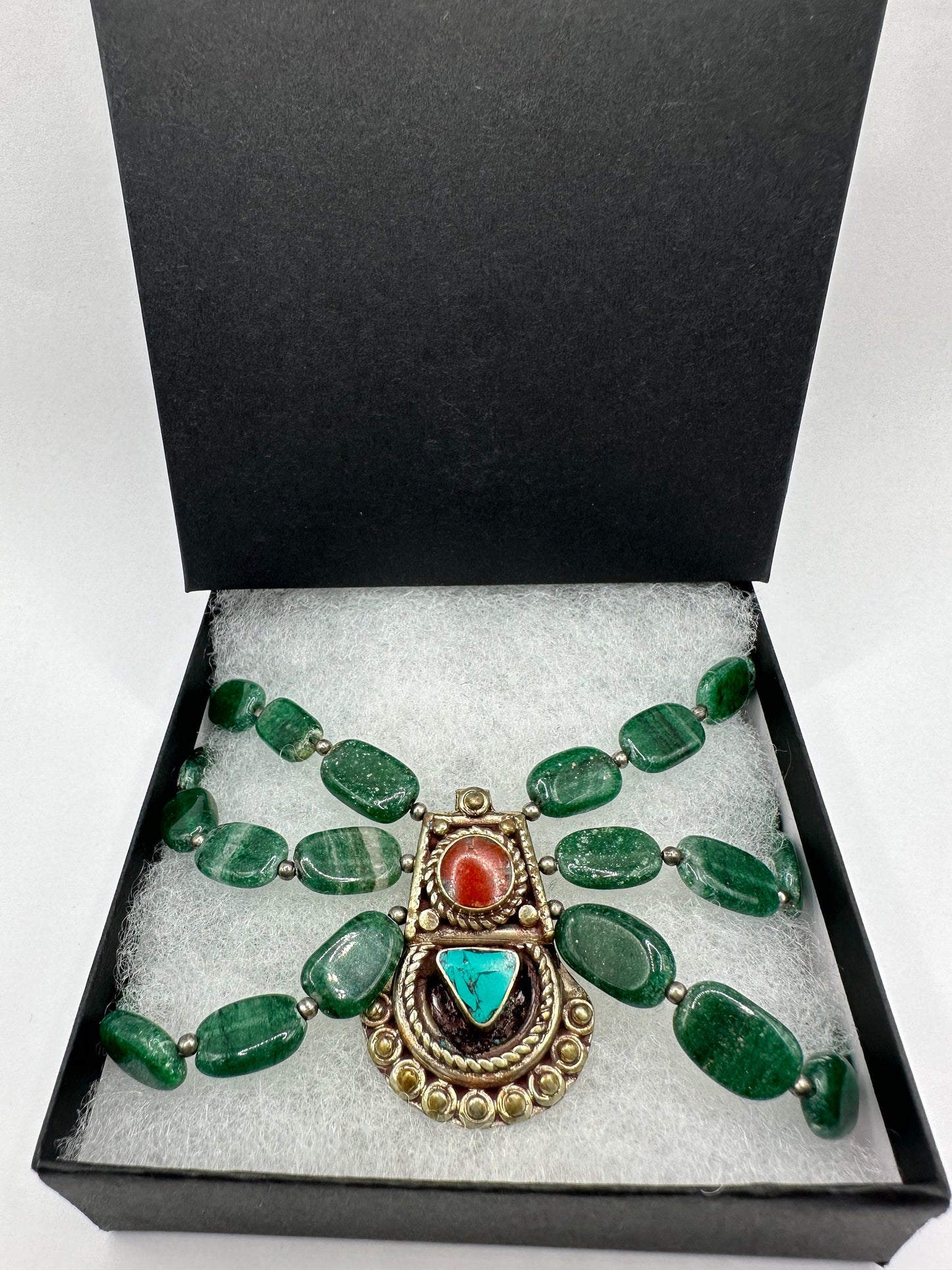 Vintage Green Moss Agate Choker Turquoise Red Coral Pendant