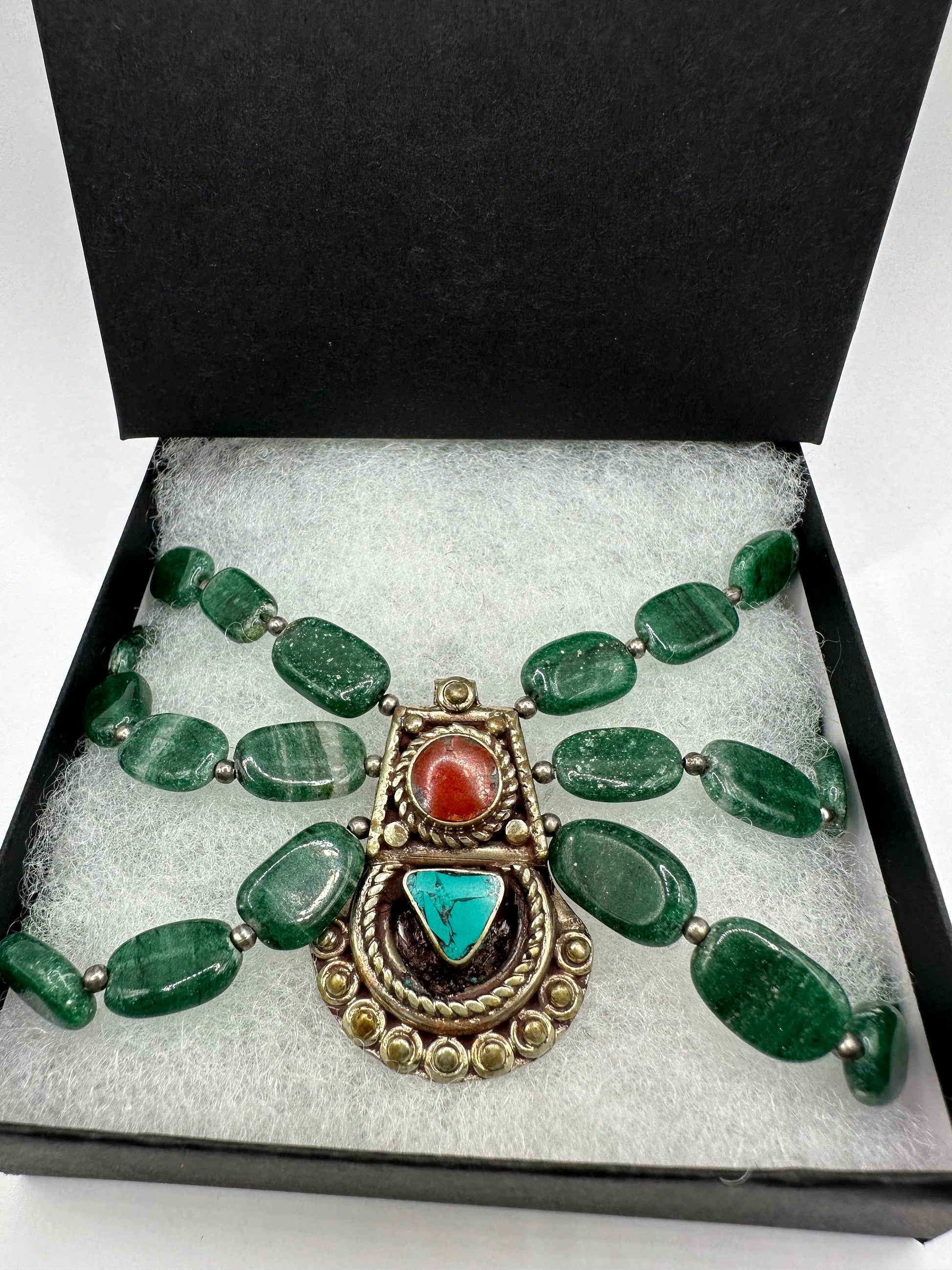 Vintage Green Moss Agate Choker Turquoise Red Coral Pendant