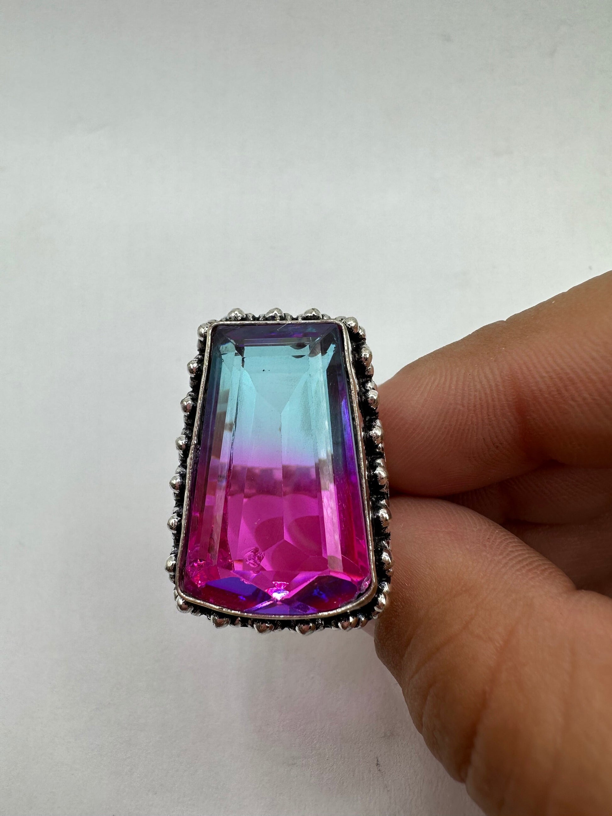 Vintage Shaded Ombré Vintage Art Glass Ring