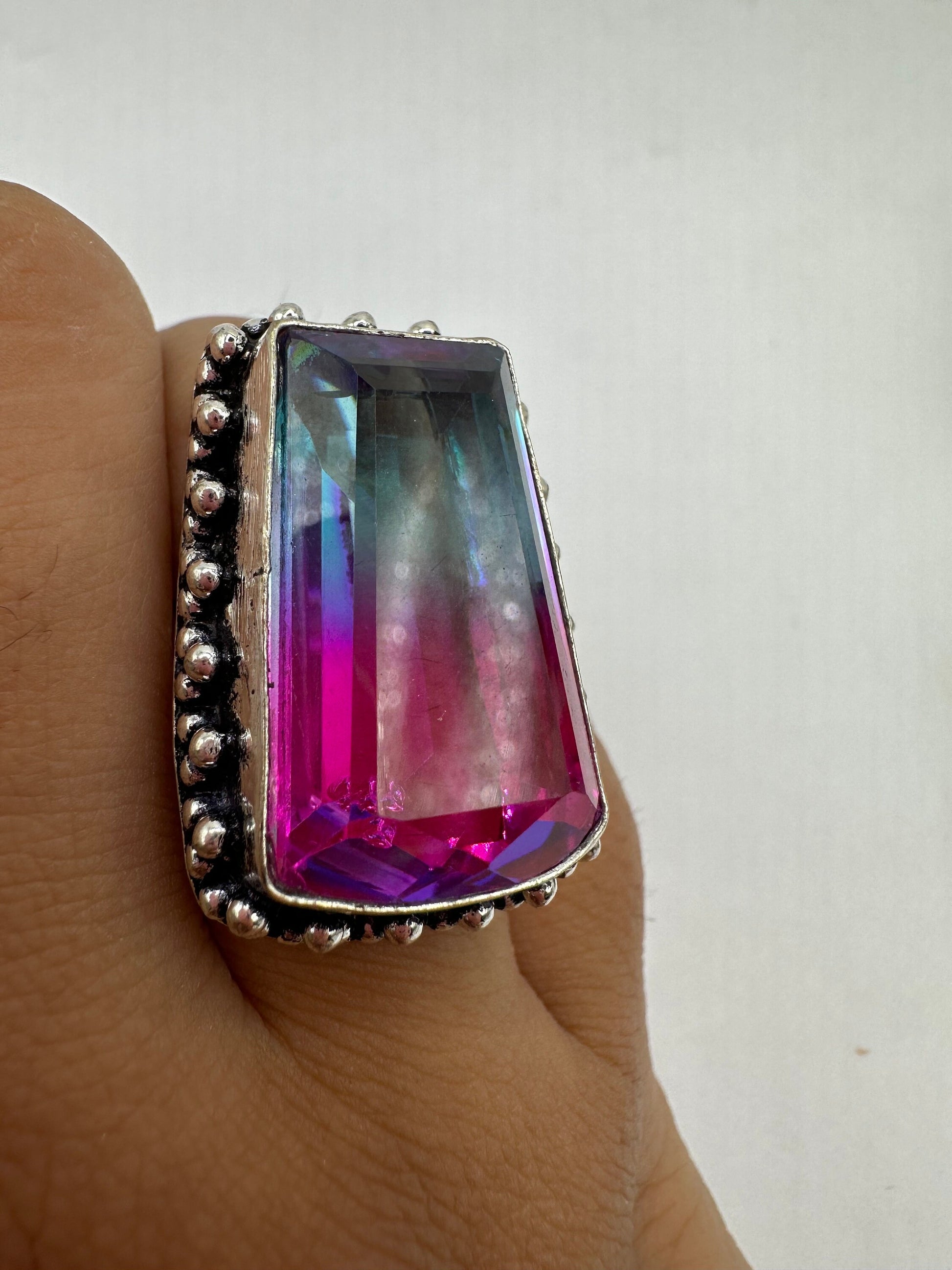 Vintage Shaded Ombré Vintage Art Glass Ring