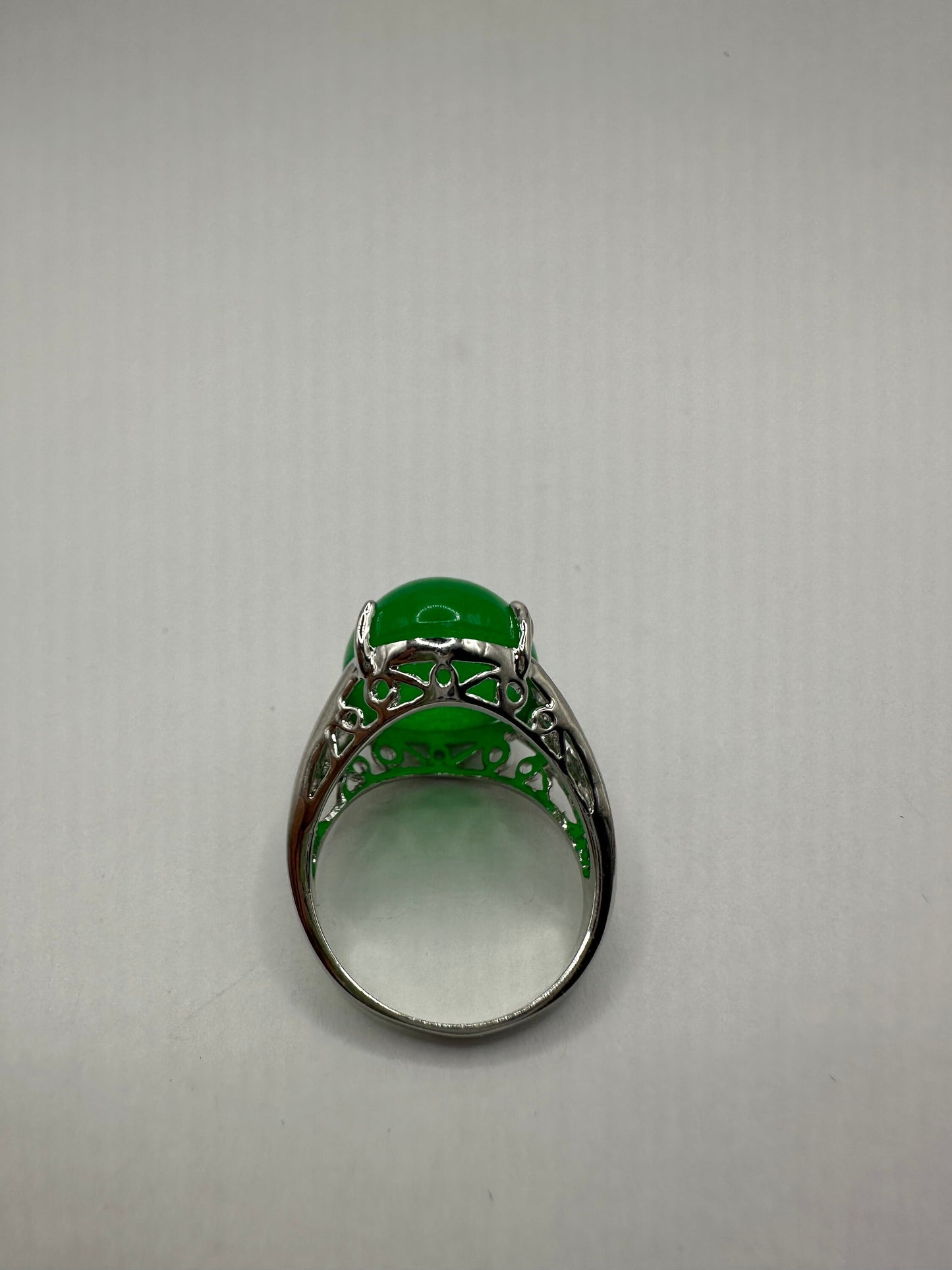 Vintage Lucky Green Nephrite Jade Ring