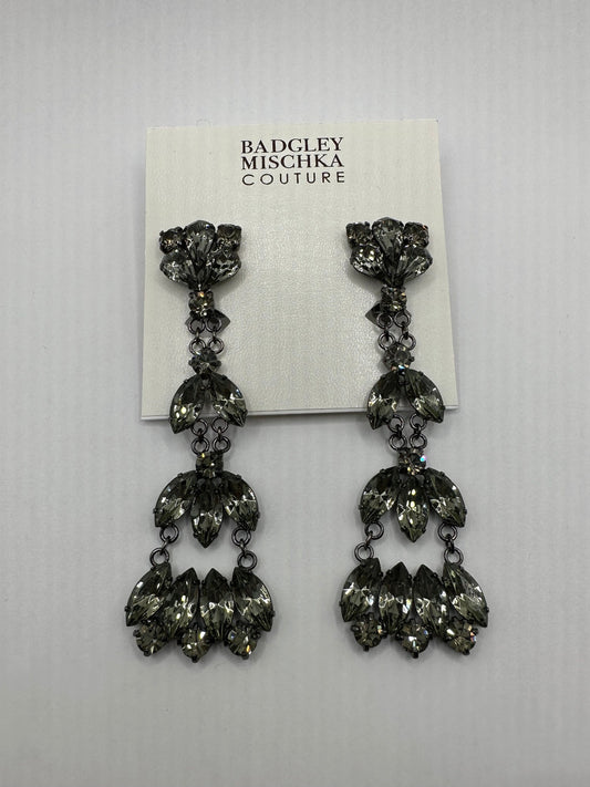 Elijah Vintage Chandelier Earrings Silver diamond look Austrian Crystal