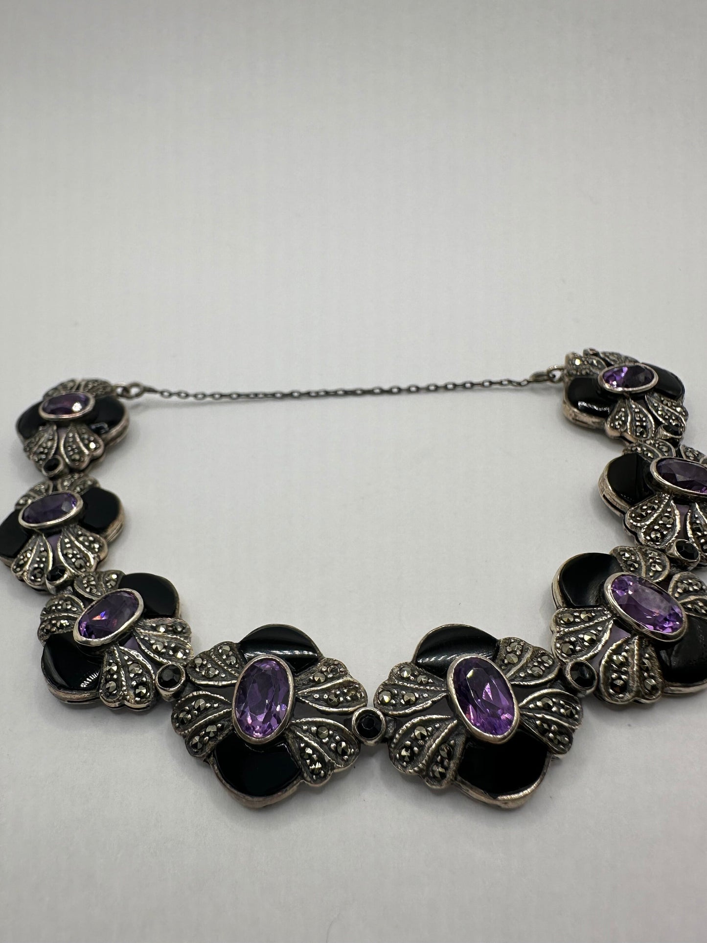 Deco Marcasite onyx and Amethyst Bracelet in 925 Sterling Silver Vintage 7.5 Inch
