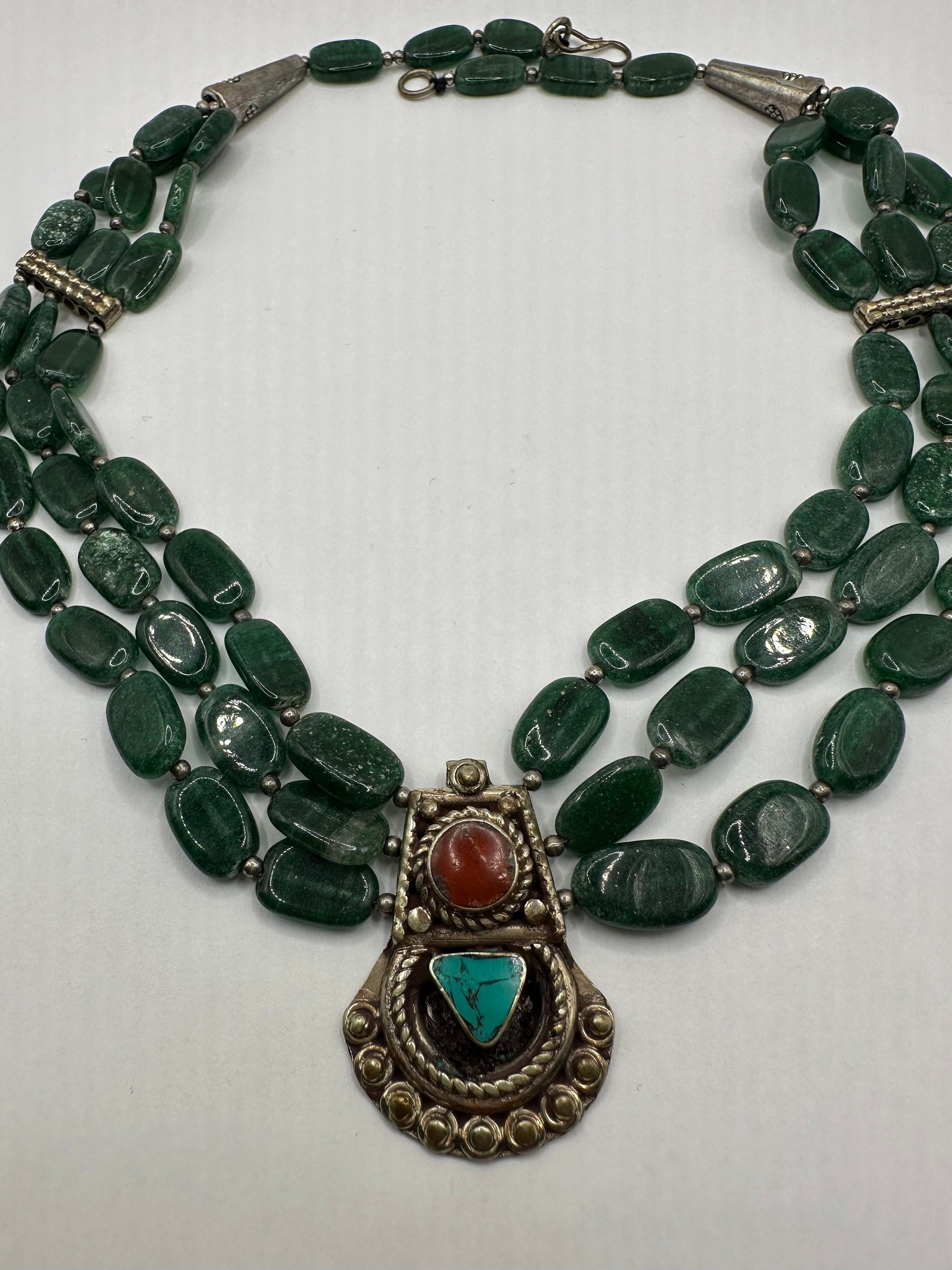 Vintage Green Moss Agate Choker Turquoise Red Coral Pendant