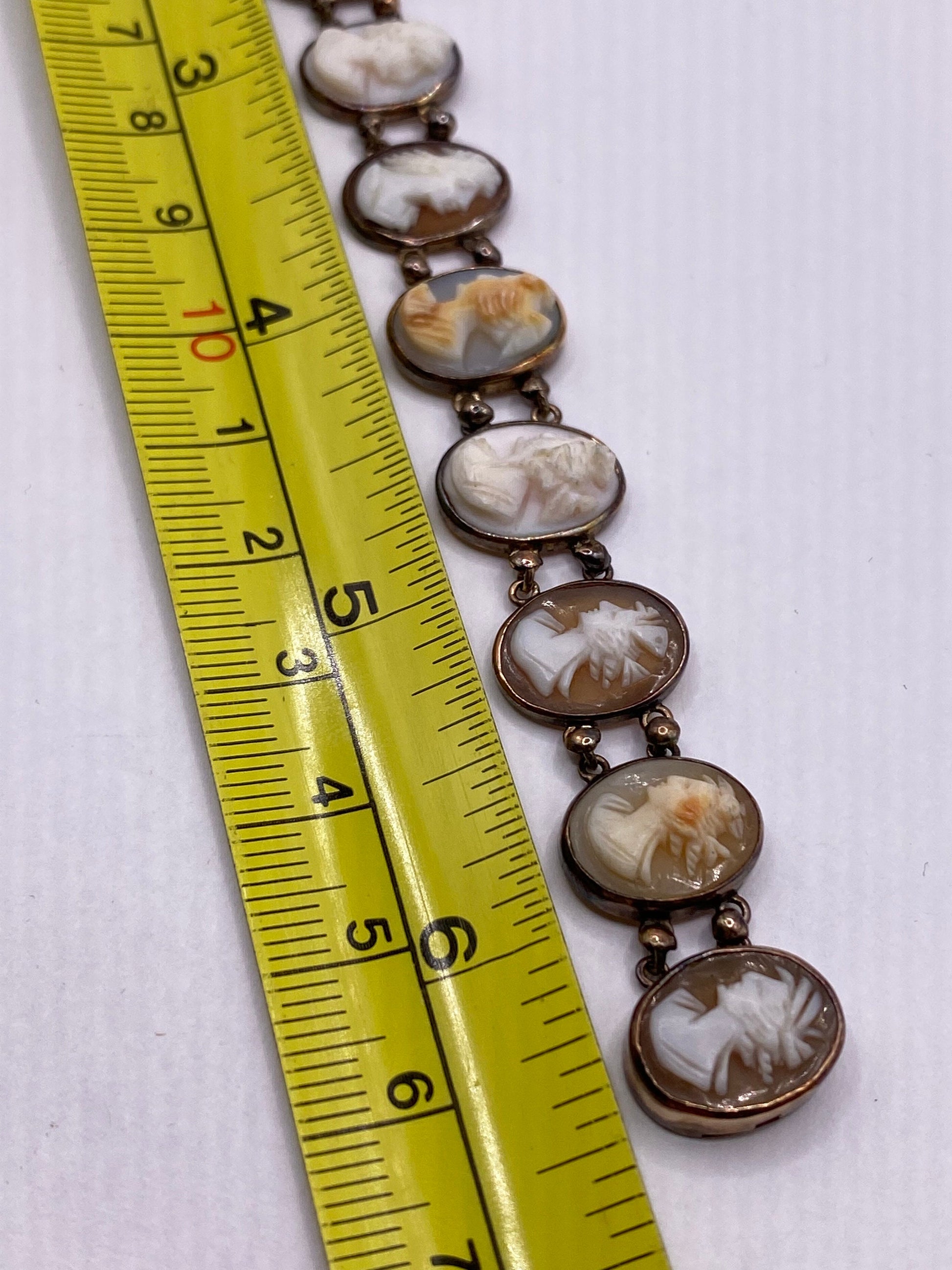 Vintage Cameo Bracelet 14k Yellow Gold 6.5 inches