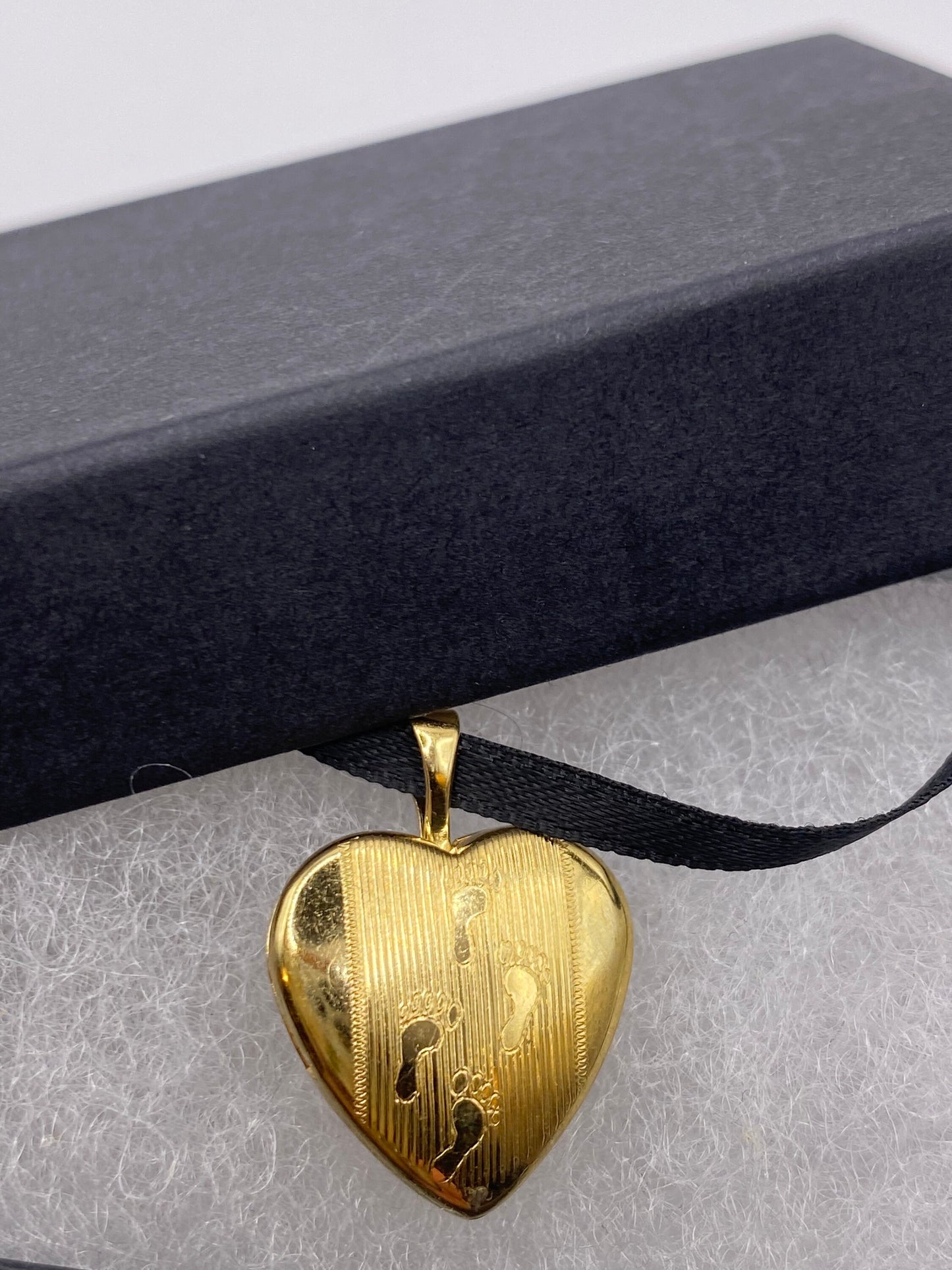 Vintage Heart Christian Footprint Locket Choker Gold Filled Necklace