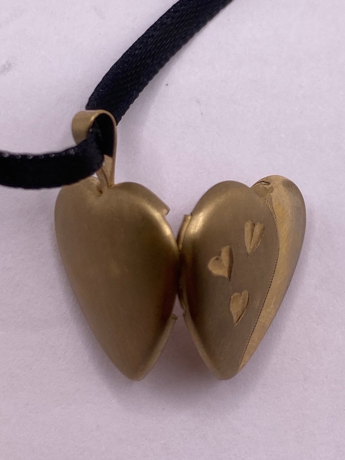 Vintage Heart Flower Locket Choker Gold Filled Necklace