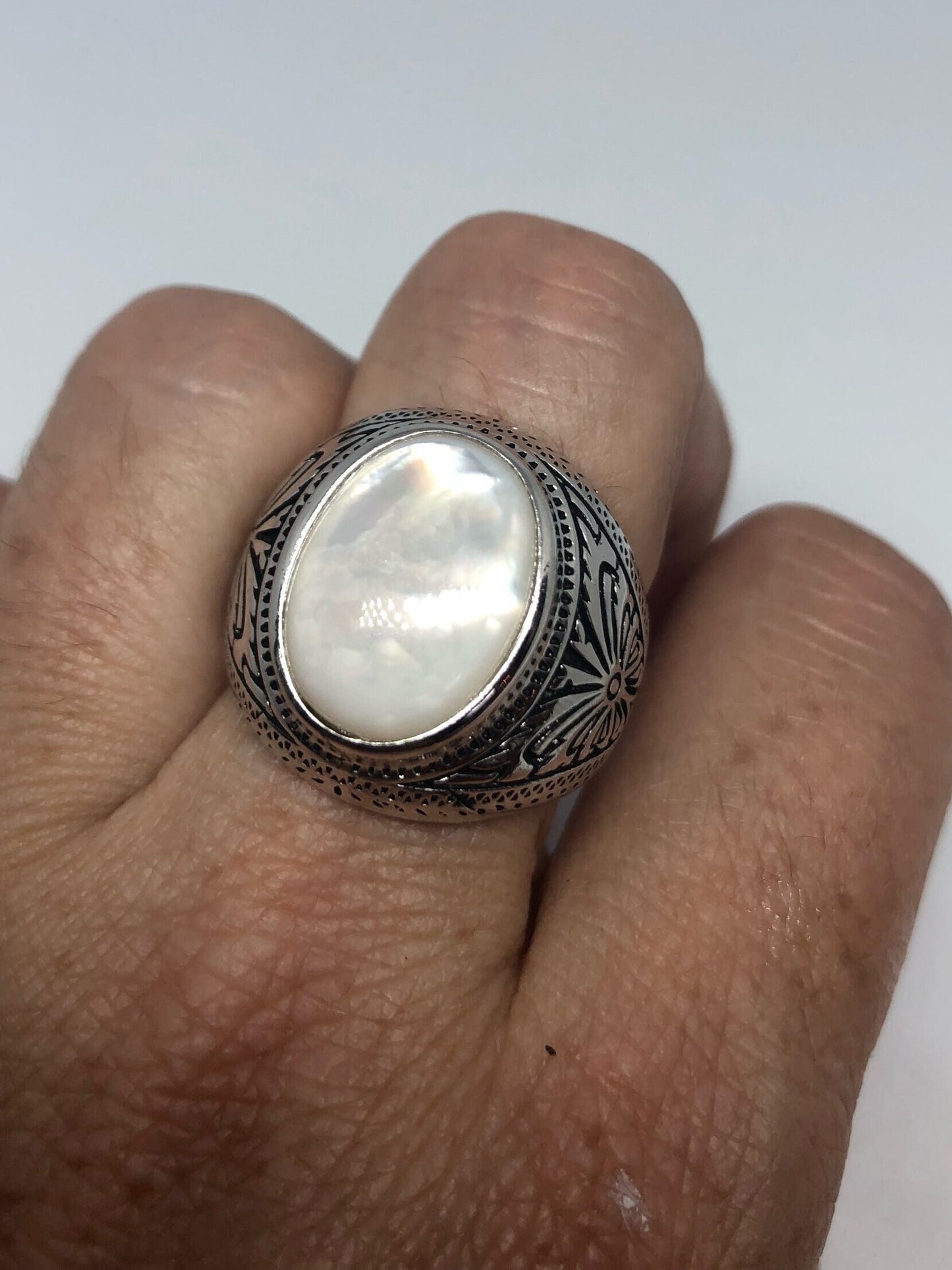Vintage White Mother of Pearl Sterling Silver Mens Ring
