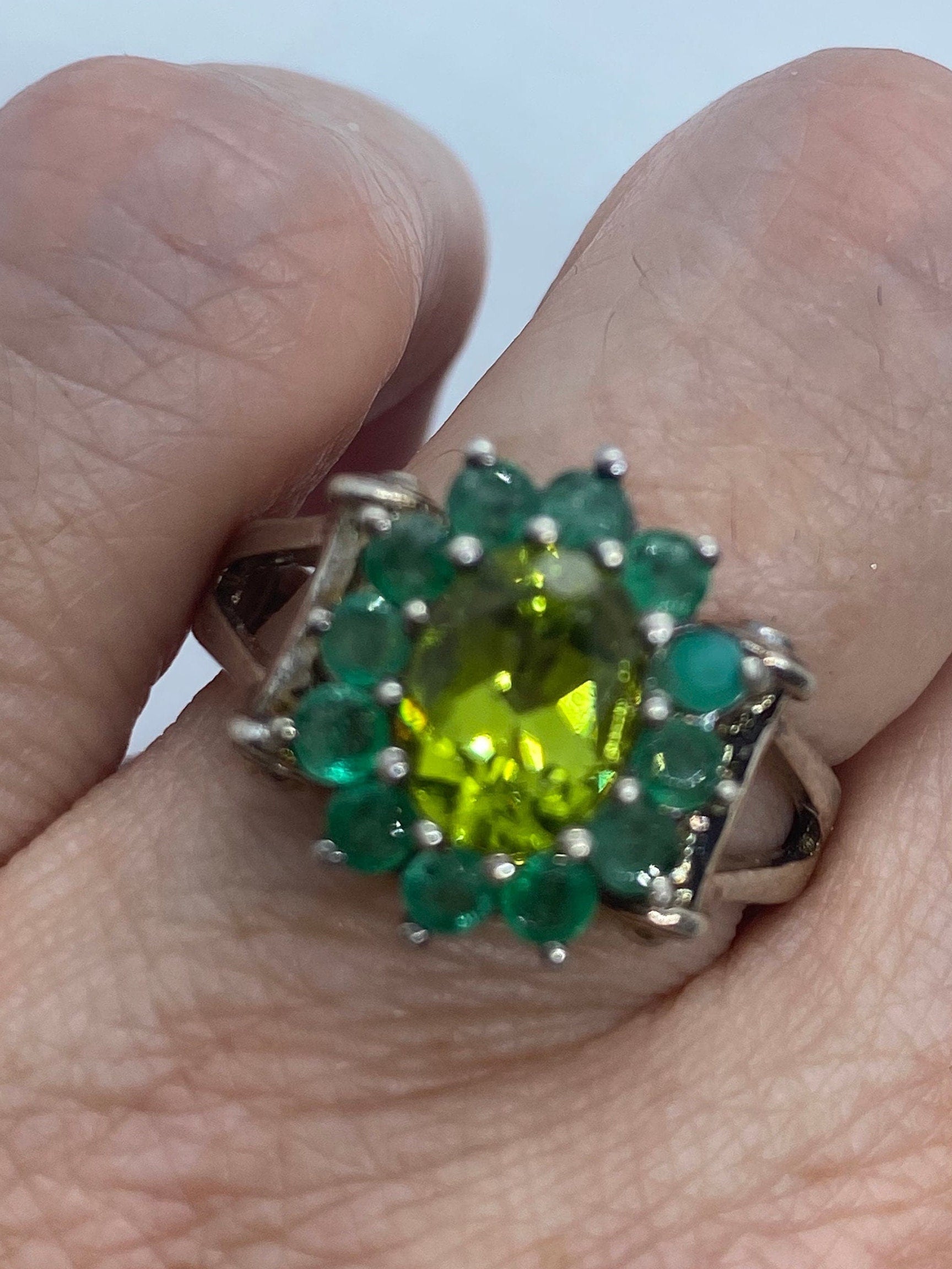 Vintage Green Peridot and Emerald 925 Sterling Silver Ring Size 8