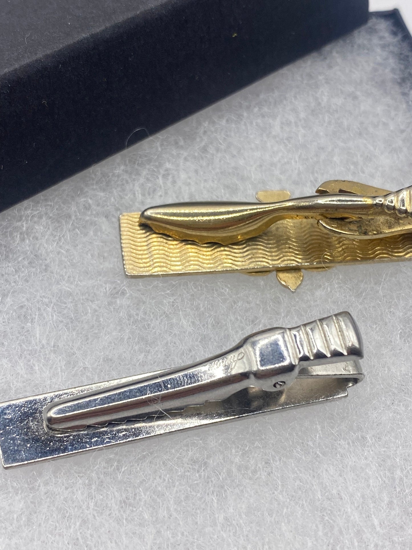 Vintage Pair of tie clips