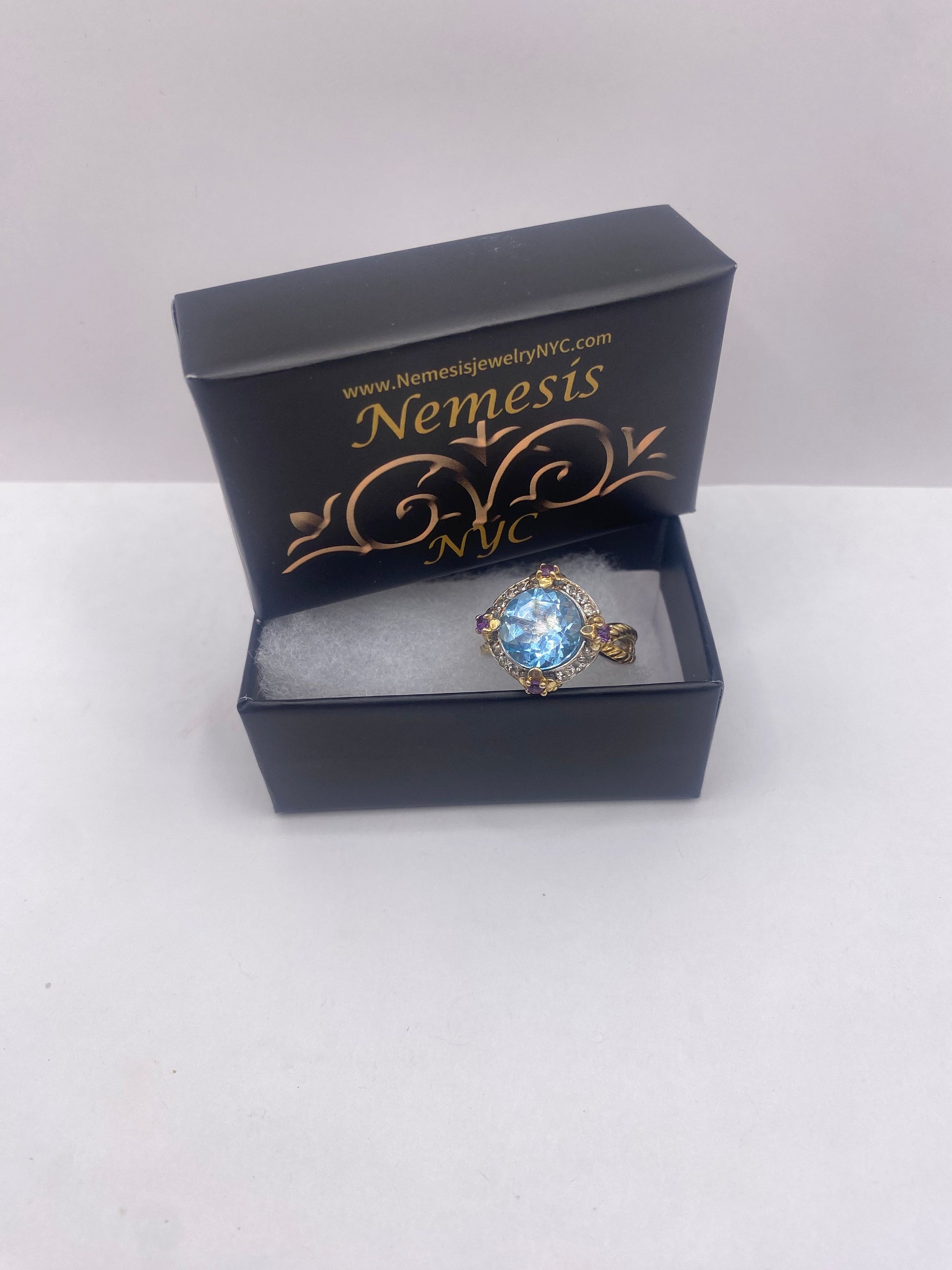 Vintage geniune blue topaz gold 925 sterling silver Cocktail Ring