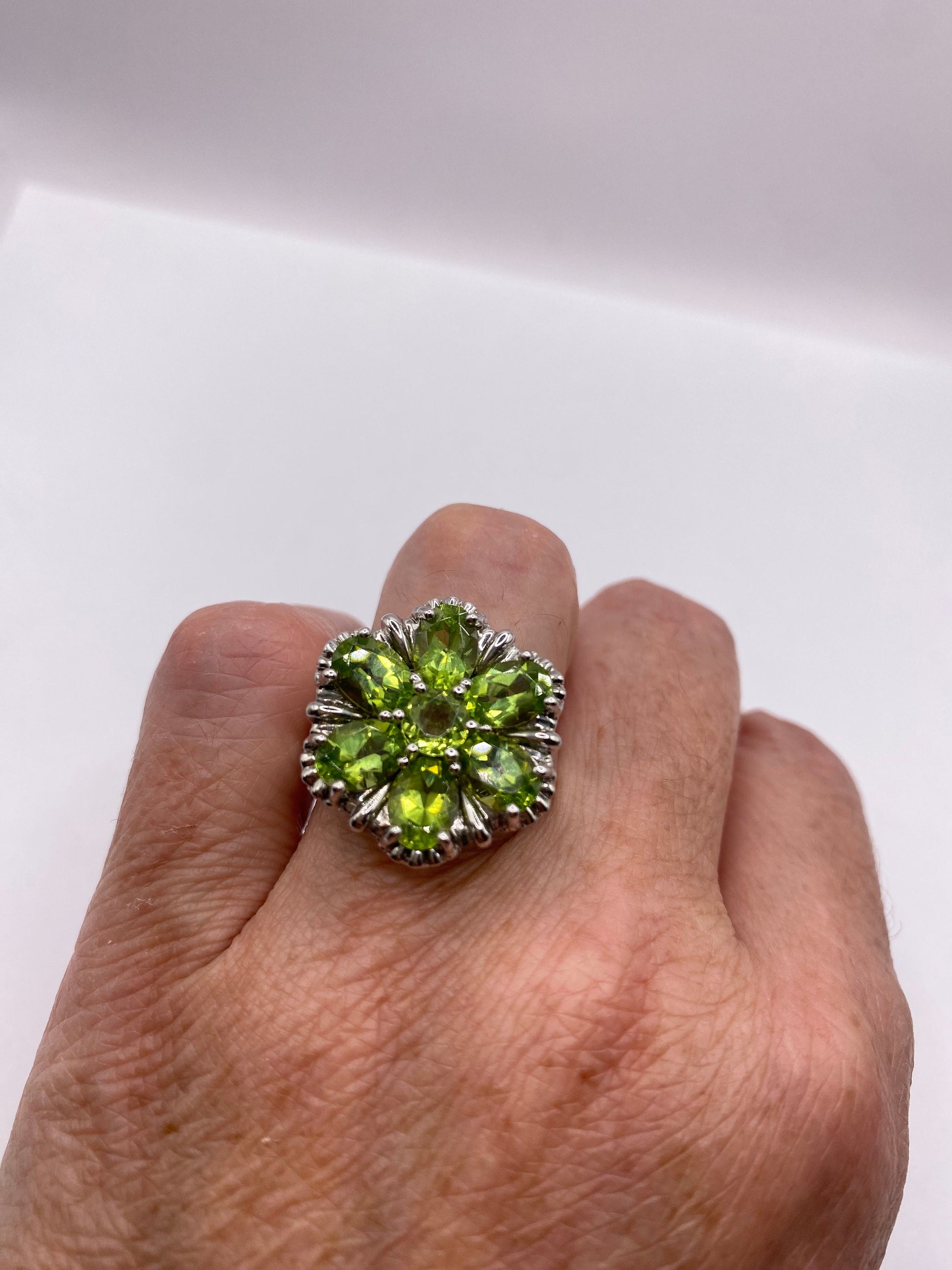 Vintage Green Peridot Flower 925 Sterling Silver Ring