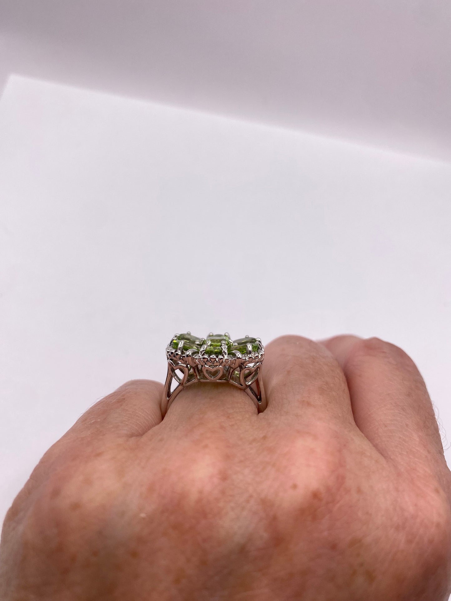 Vintage Green Peridot Flower 925 Sterling Silver Ring