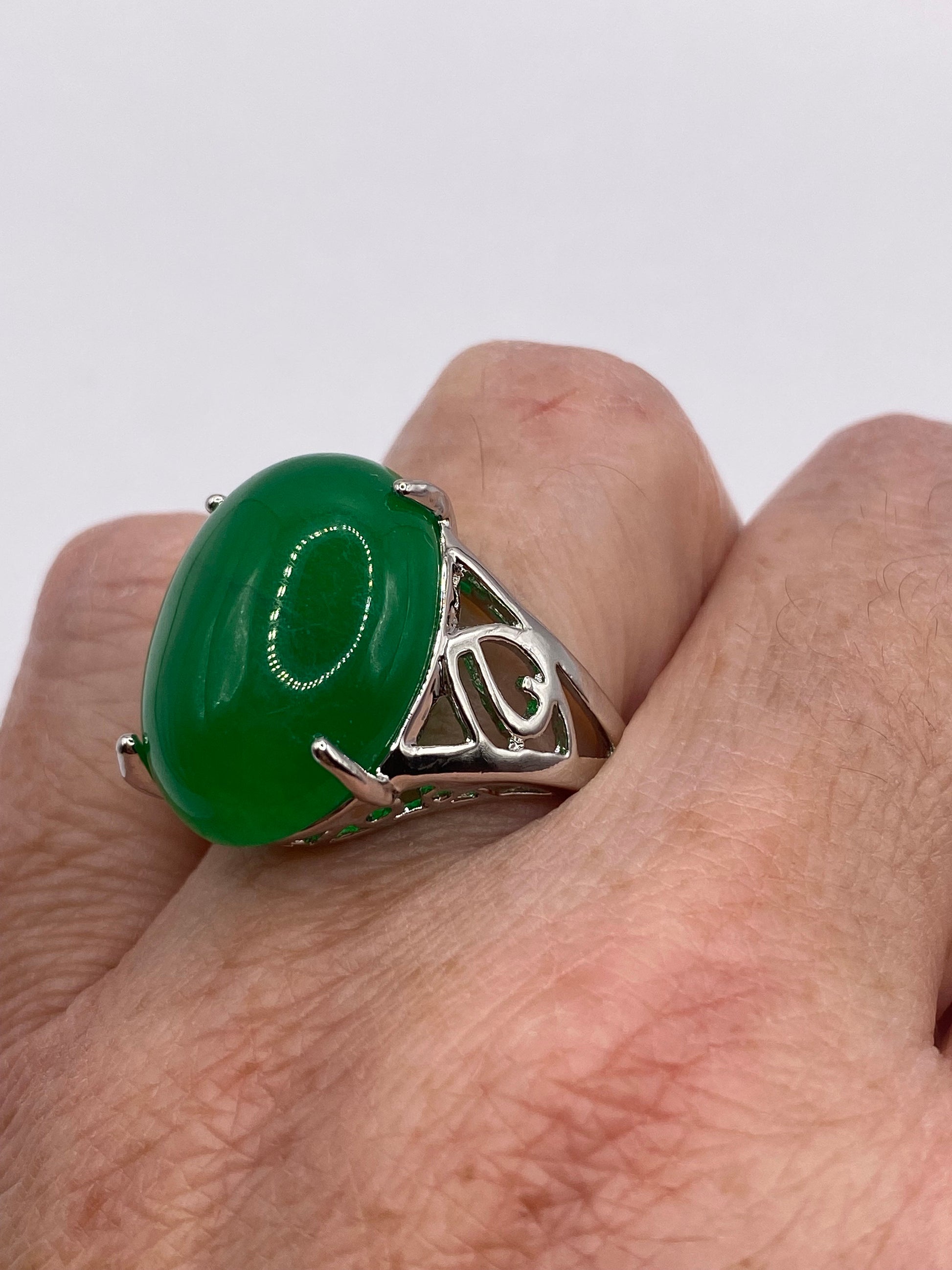 Vintage Lucky Green Nephrite Jade Golden Ring