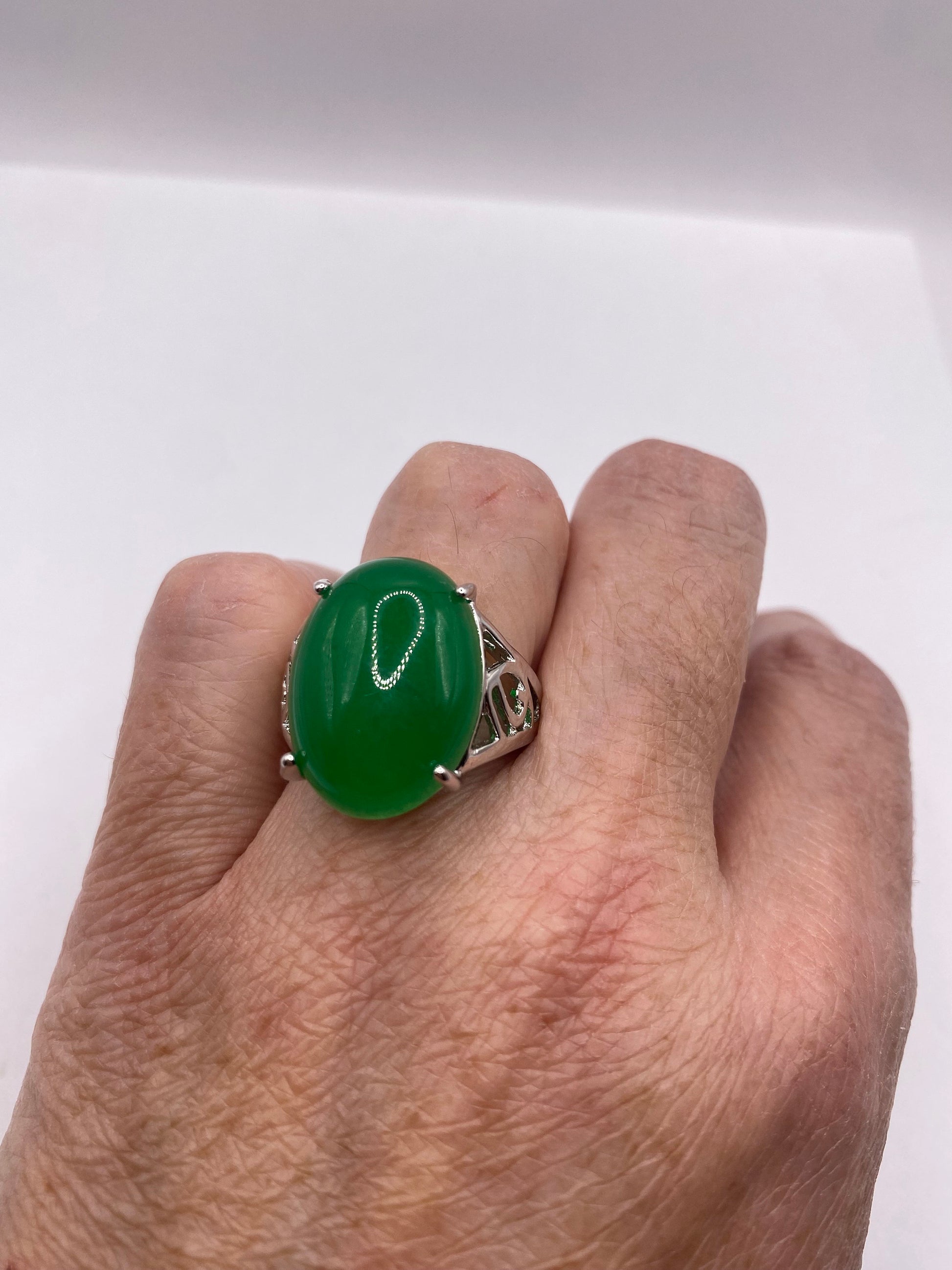 Vintage Lucky Green Nephrite Jade Golden Ring