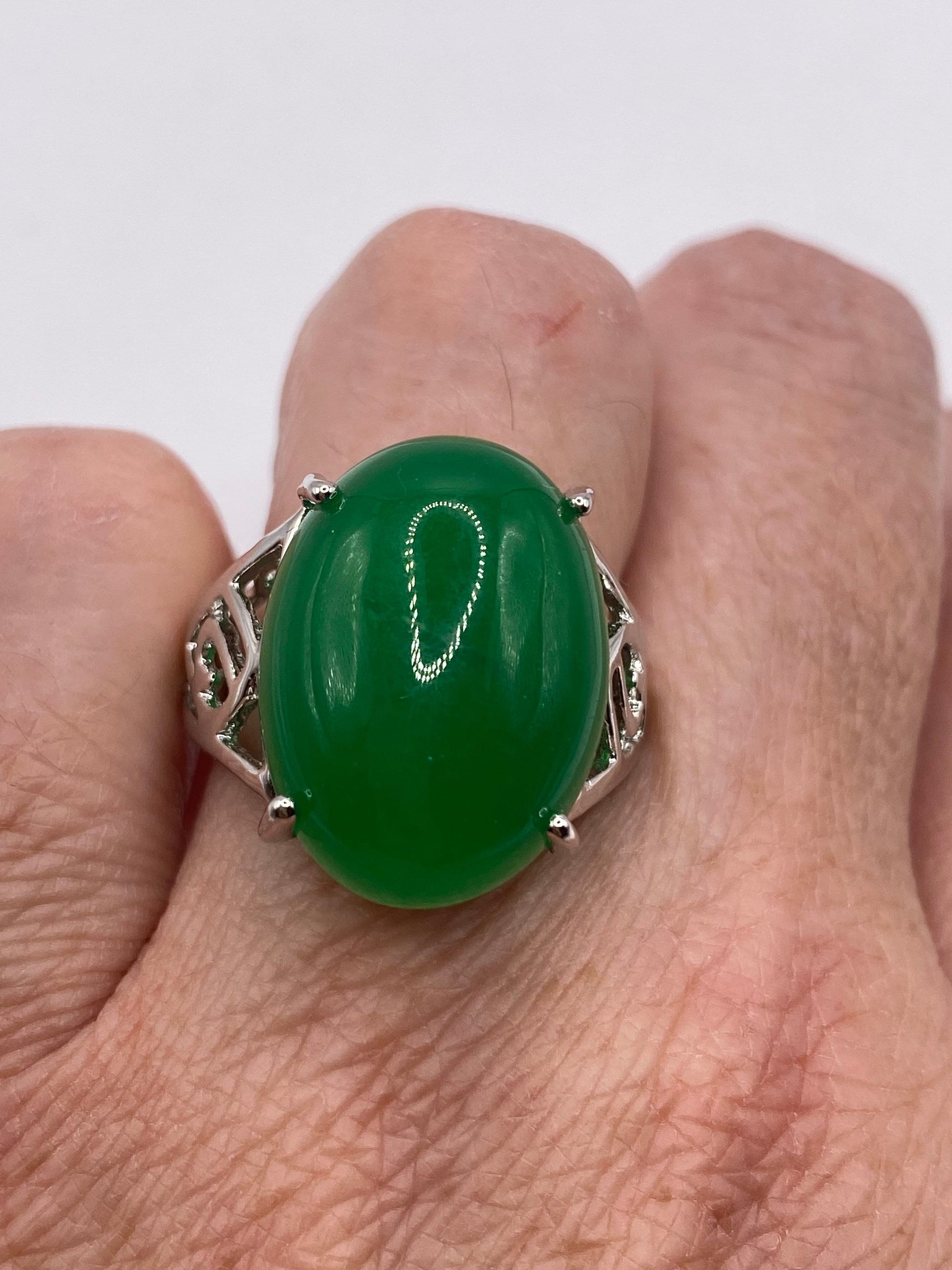 Vintage Lucky Green Nephrite Jade Golden Ring