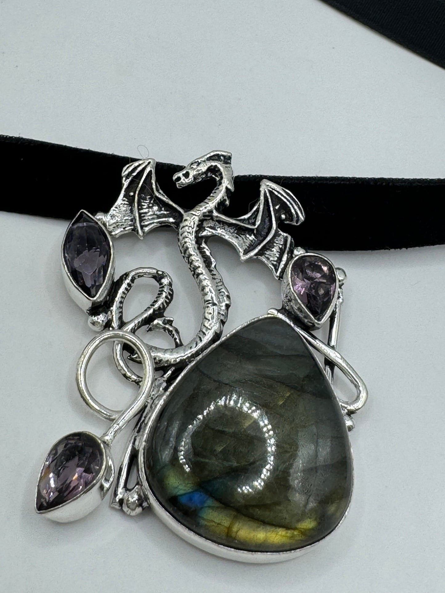 Vintage Silver Genuine Rainbow Labradorite Choker Black Velvet Necklace.