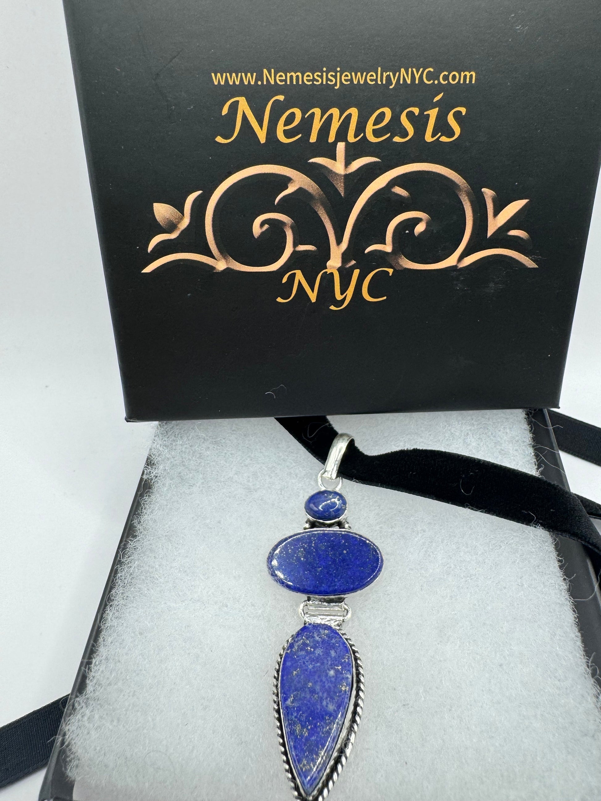 Vintage Tibetan Blue Lapis Lazuli Boho Choker Black Velevet Ribbon Necklace.