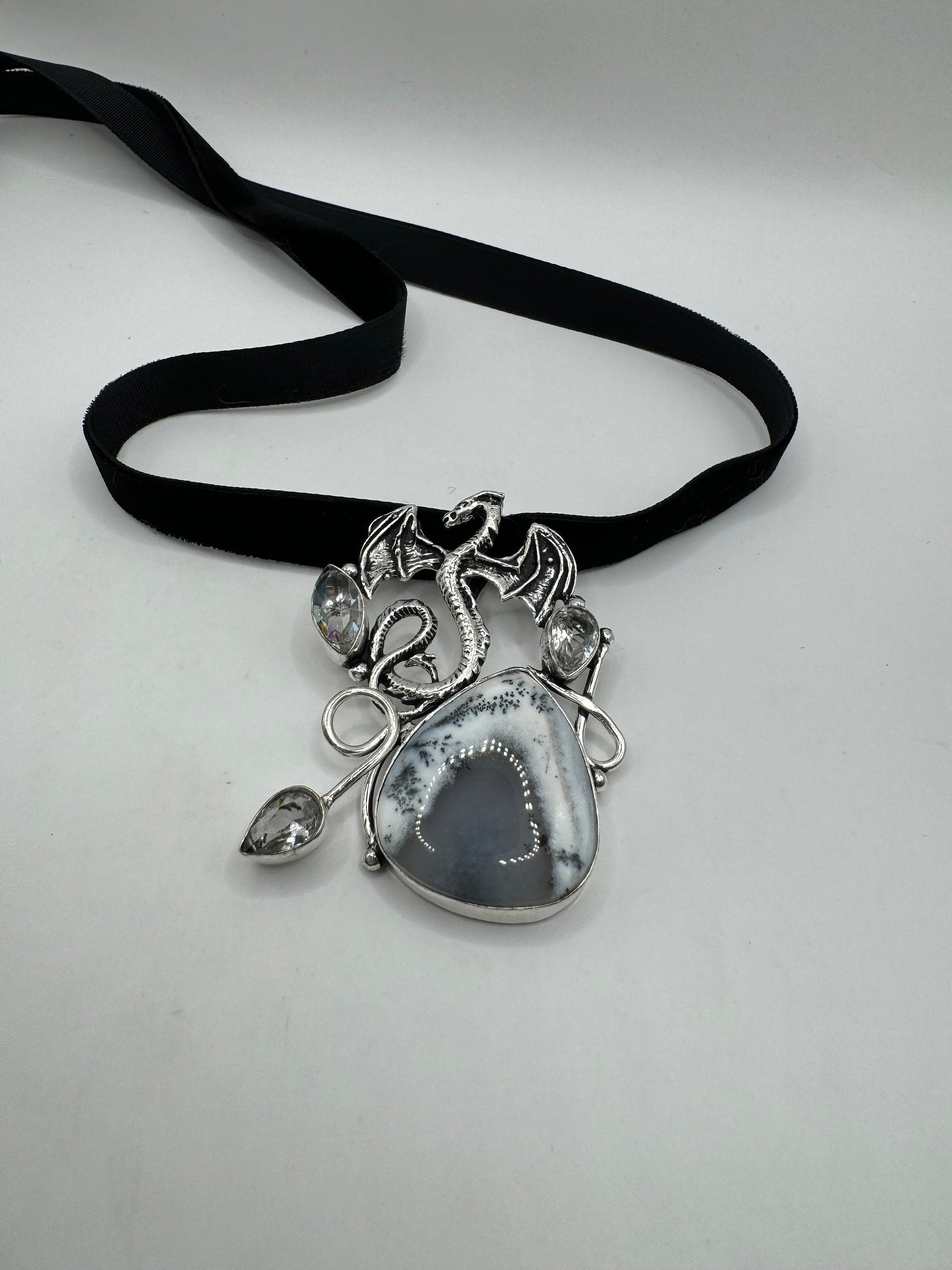Vintage White Agate Dragon Silver Boho Choker Necklace Black Velevet Ribbon