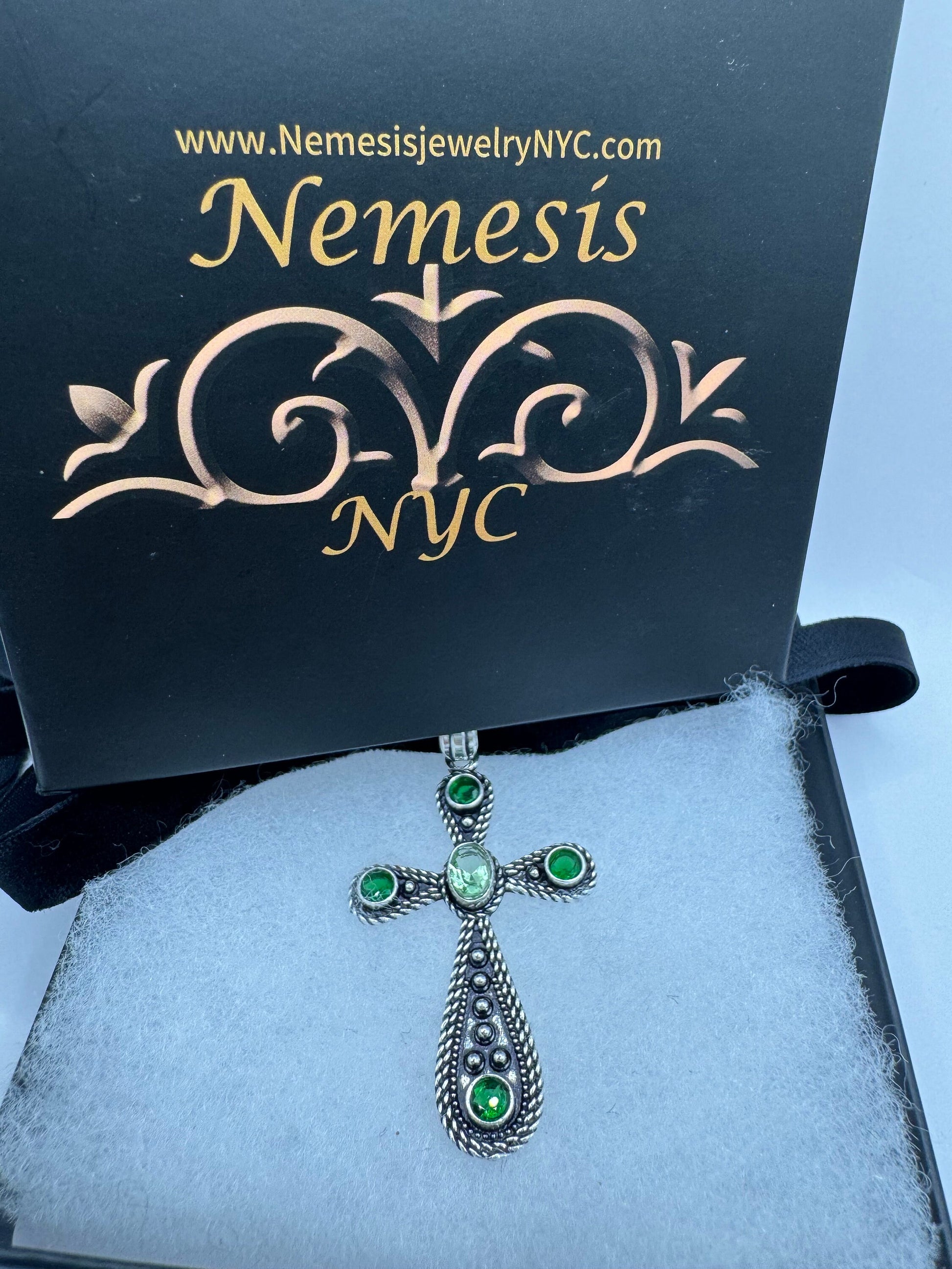 Vintage Green Peridot Silver Cross Choker Pendant Black Velvet Ribbon