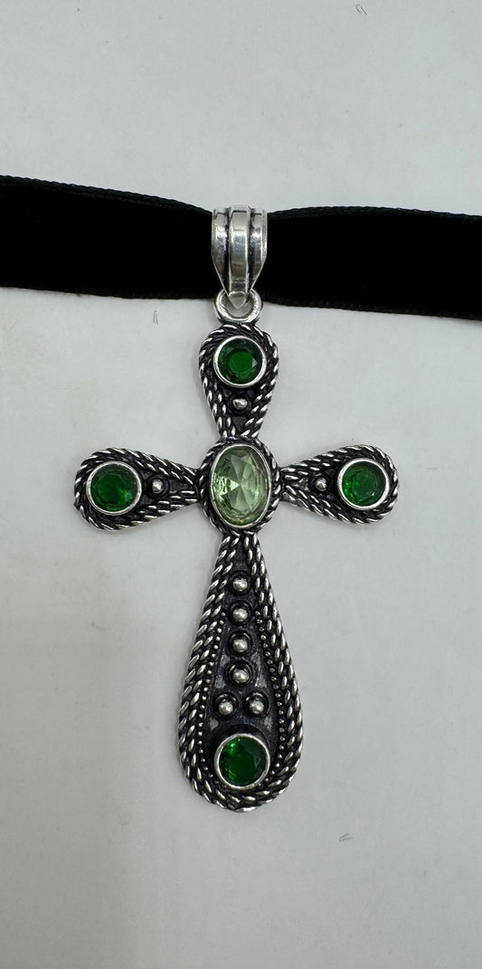 Vintage Green Peridot Silver Cross Choker Pendant Black Velvet Ribbon