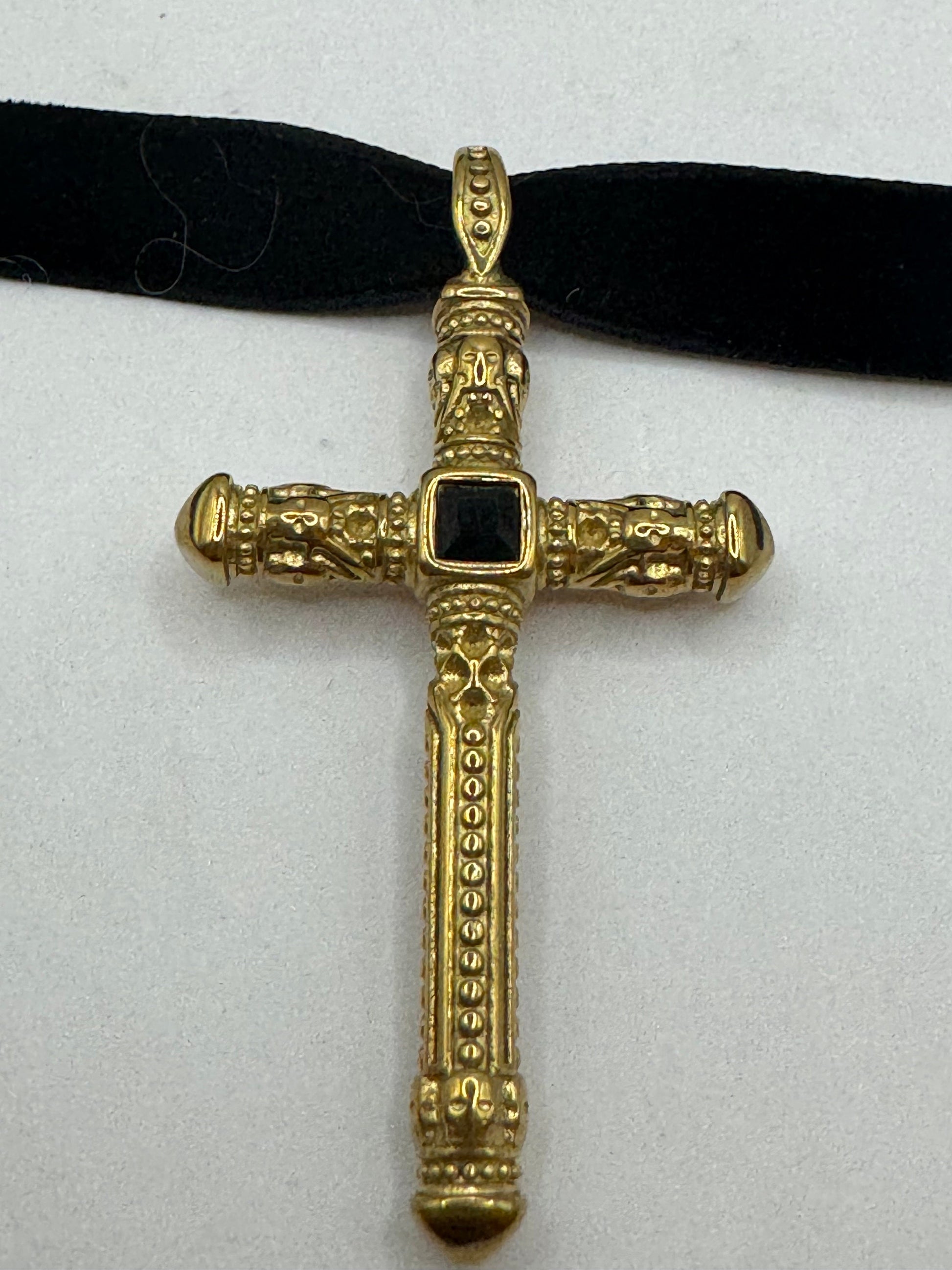 Vintage Celtic Black Jet Golden Stainless Steel Cross Pendant Necklace