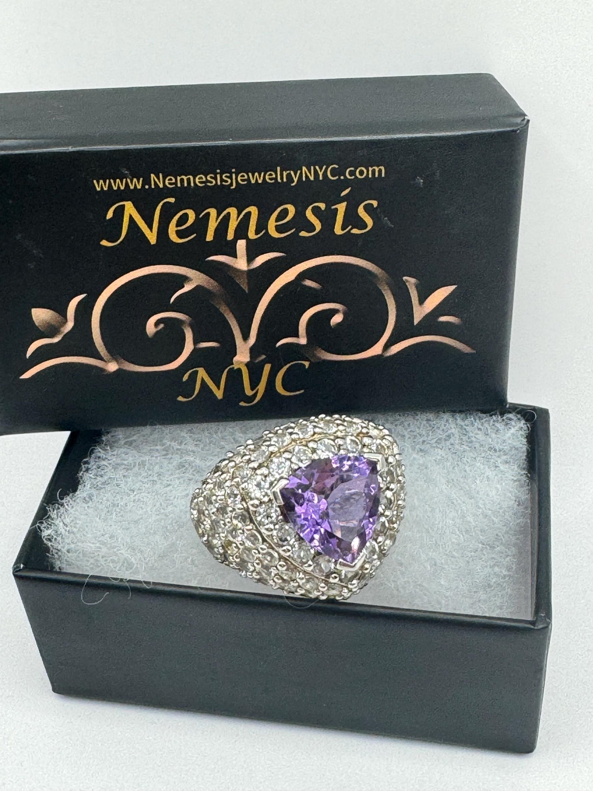 Vintage Purple Amethyst Ring in 925 Sterling Silver