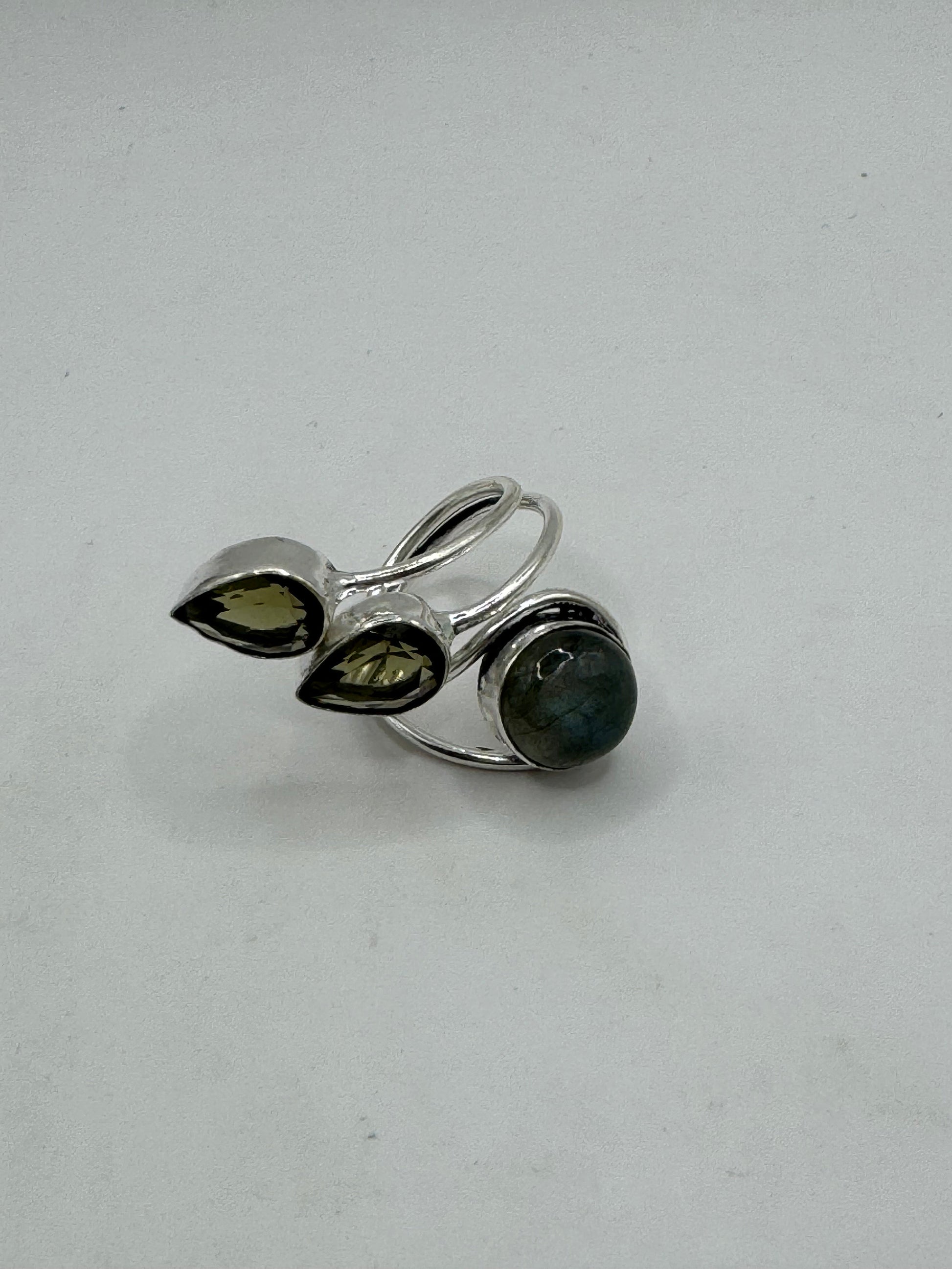 Vintage Green Labradorite Rainbow Moonstone Stone Silver Ring