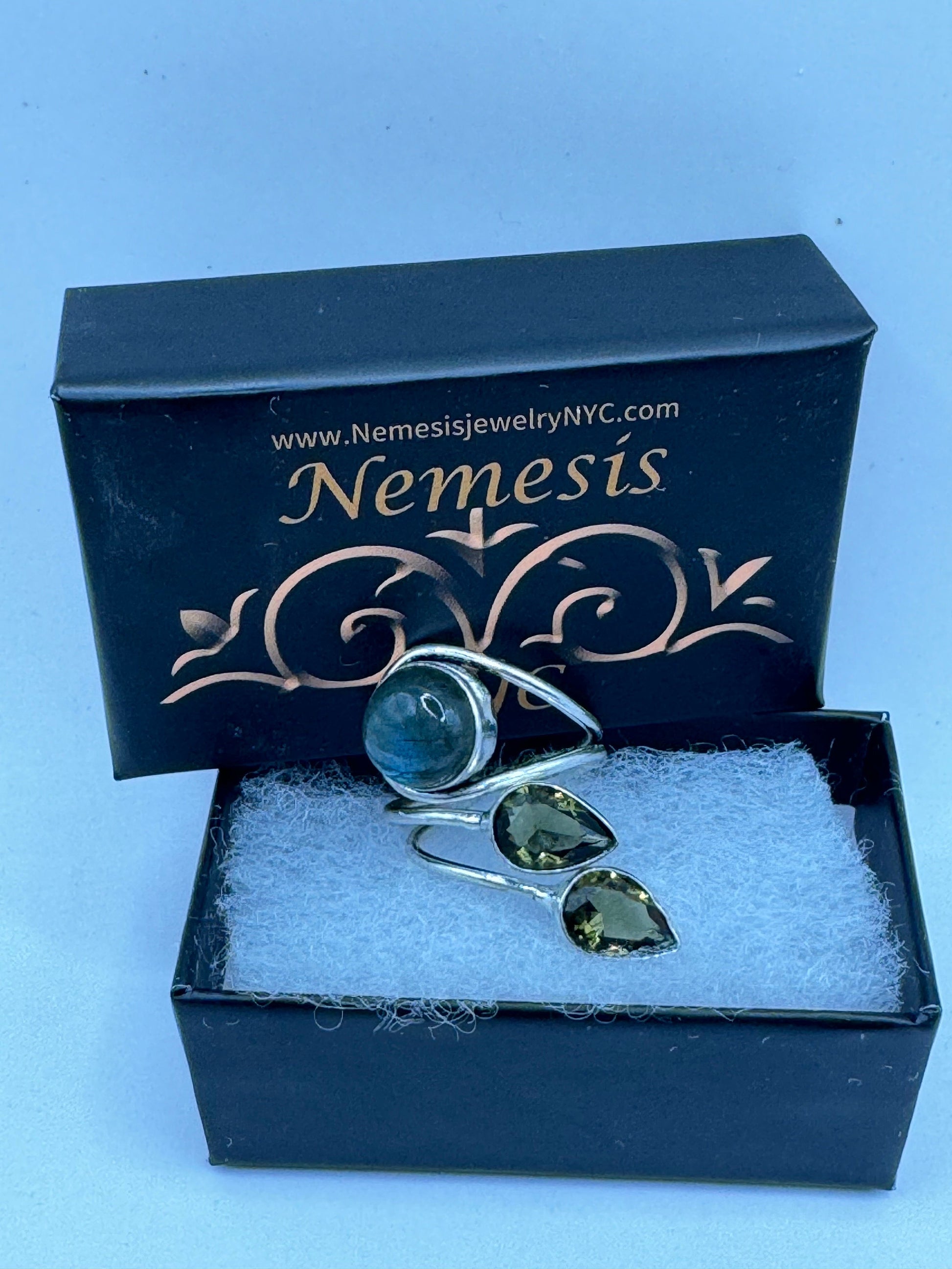 Vintage Green Labradorite Rainbow Moonstone Stone Silver Ring
