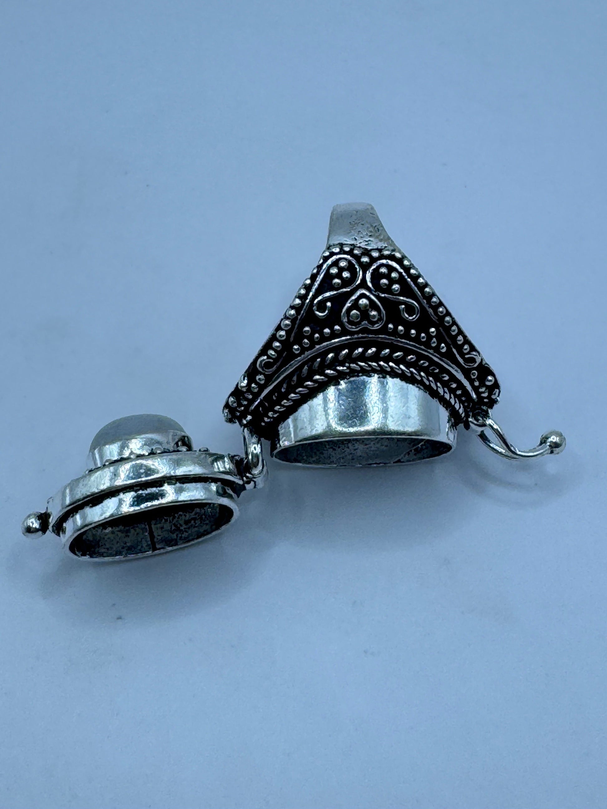 Vintage Blue Rainbow Moonstone White Bronze Poison Pillbox Ring