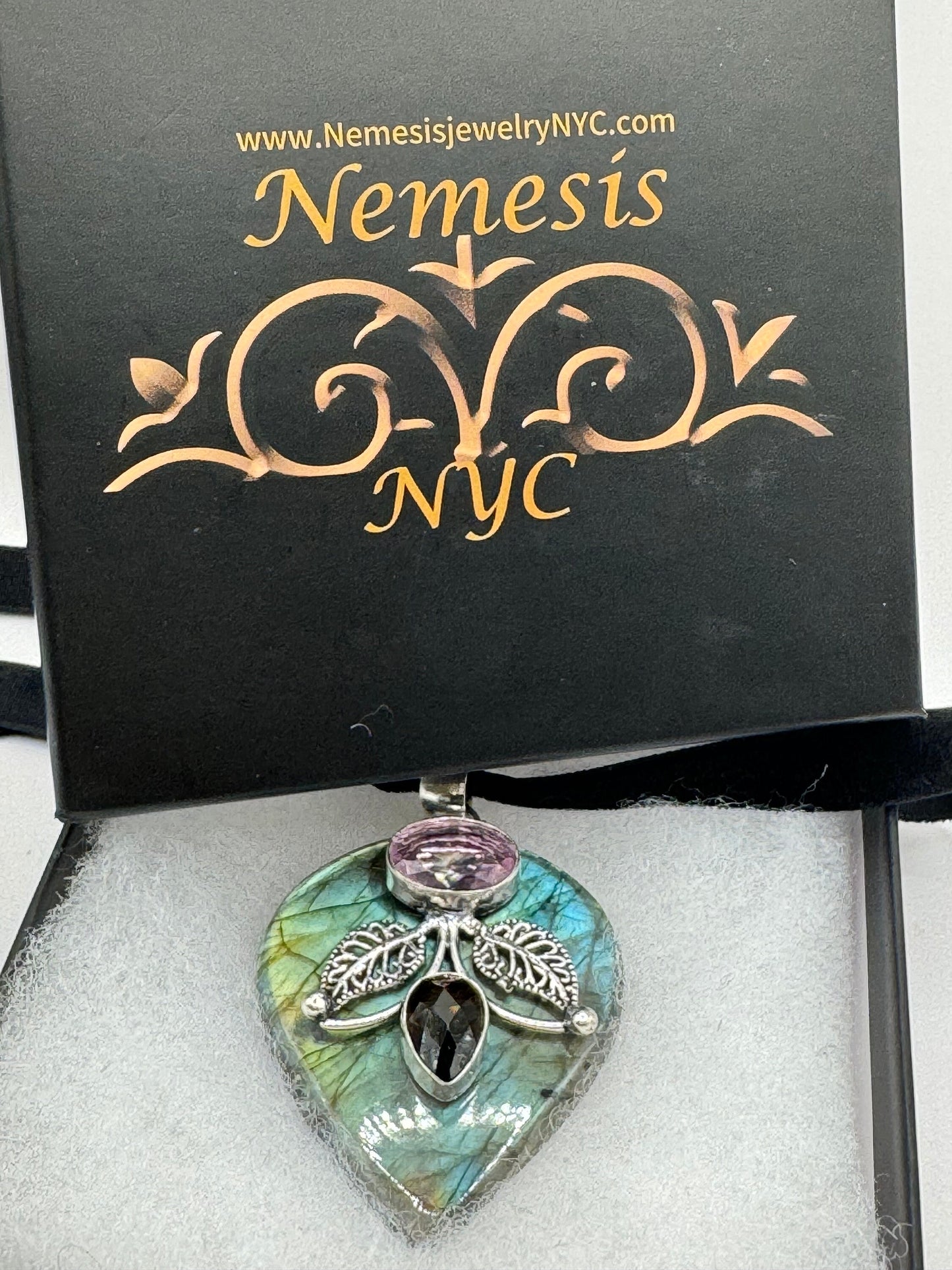 Vintage Silver Genuine Rainbow Labradorite Choker Black Velvet Necklace.